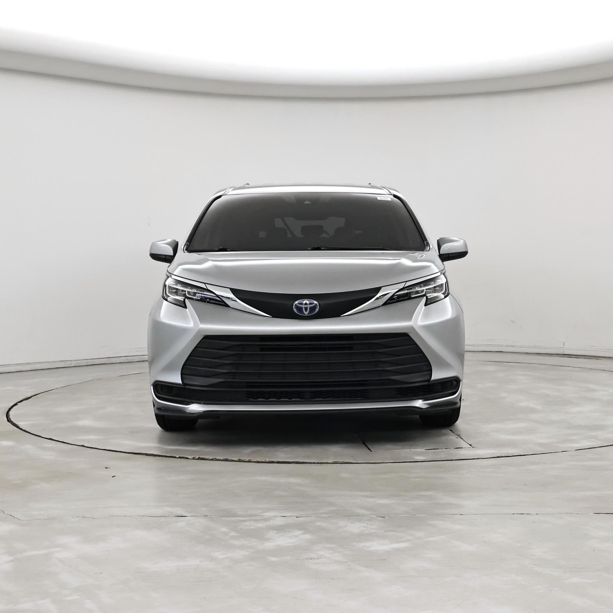 Thumbnail: 2021 Toyota Sienna - 5