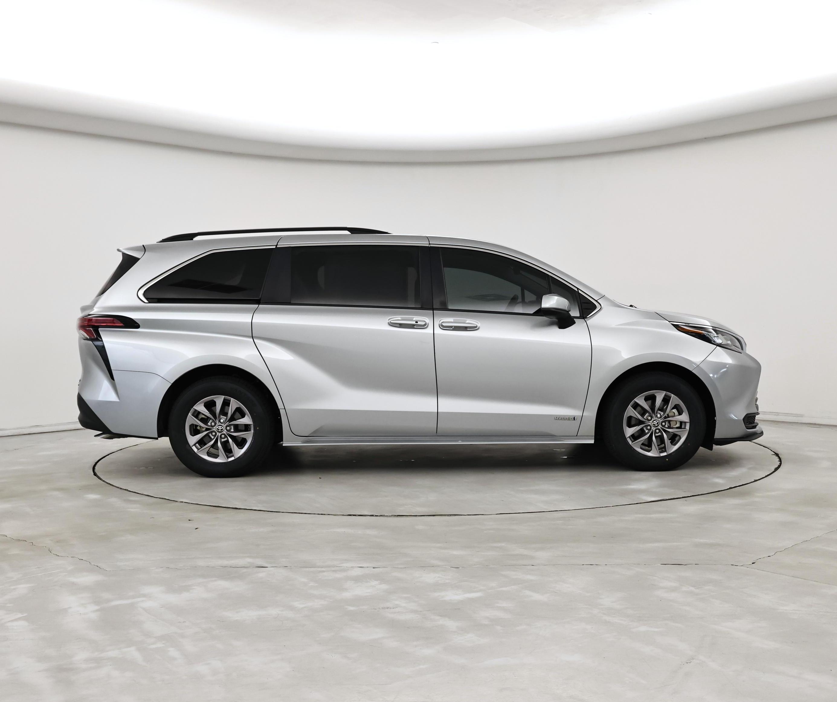 Thumbnail: 2021 Toyota Sienna - 7
