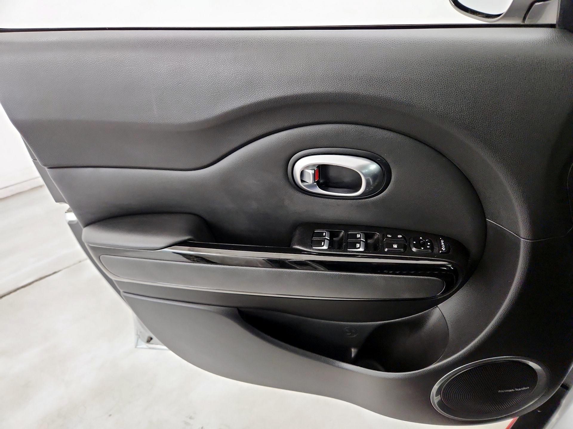 Thumbnail: 2018 Kia Soul - 12