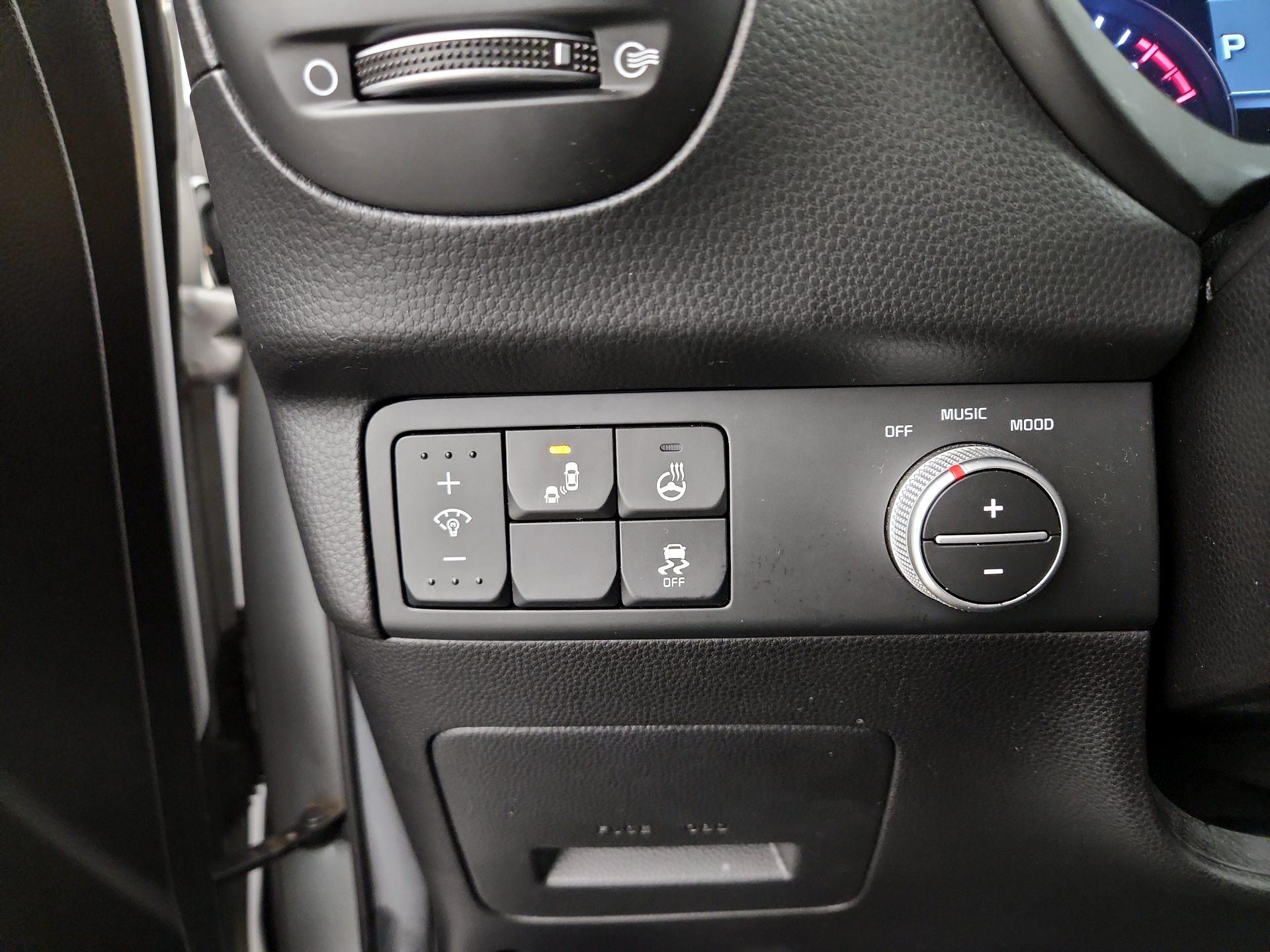 Thumbnail: 2018 Kia Soul - 13