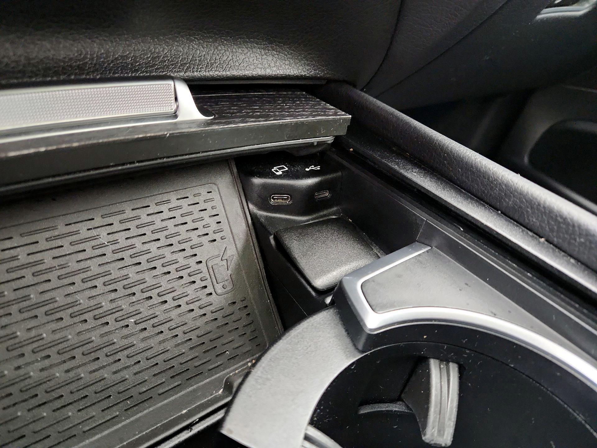 Thumbnail: 2020 Mercedes-Benz GLE - 19