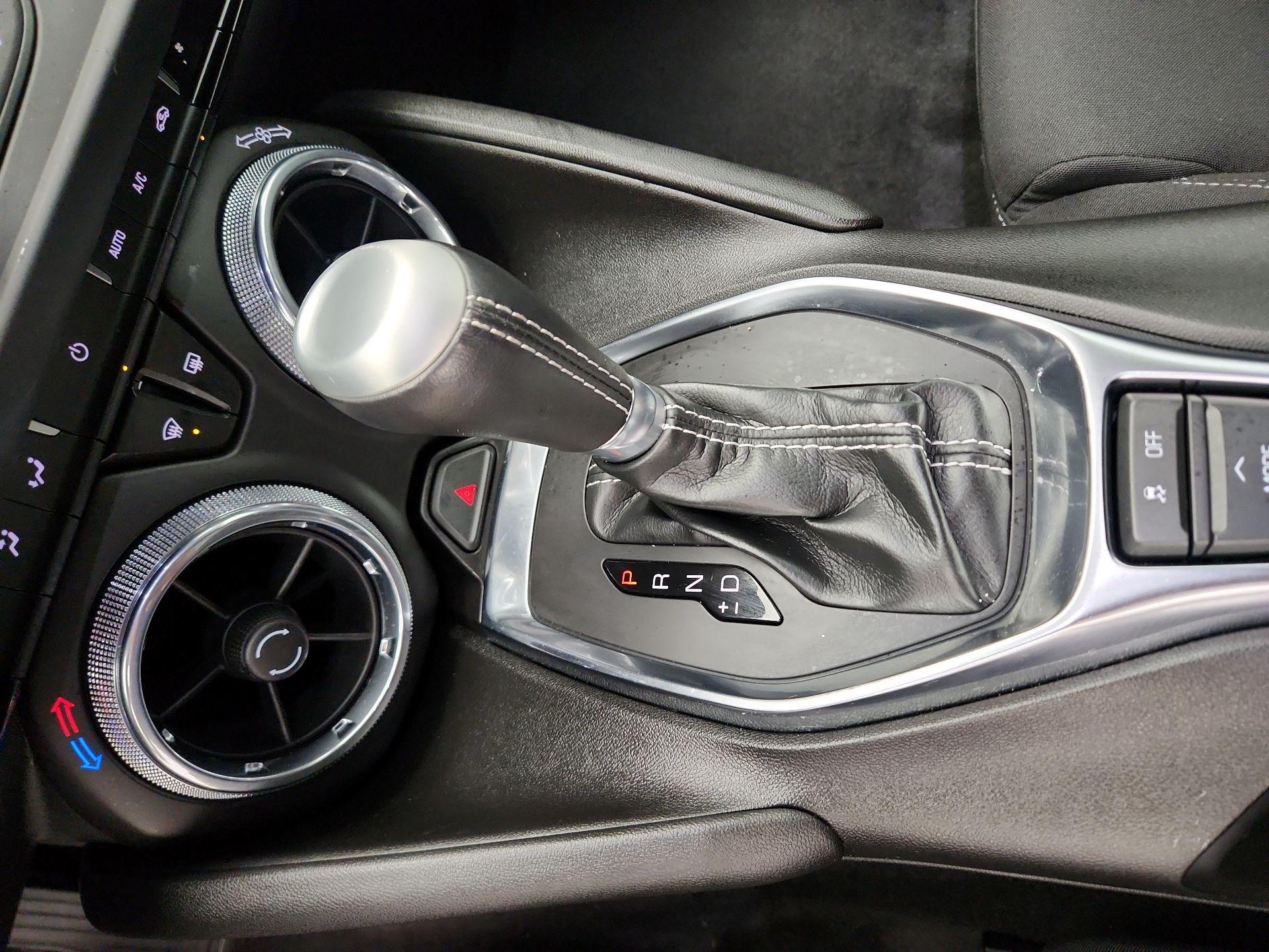 Thumbnail: 2021 Chevrolet Camaro - 16