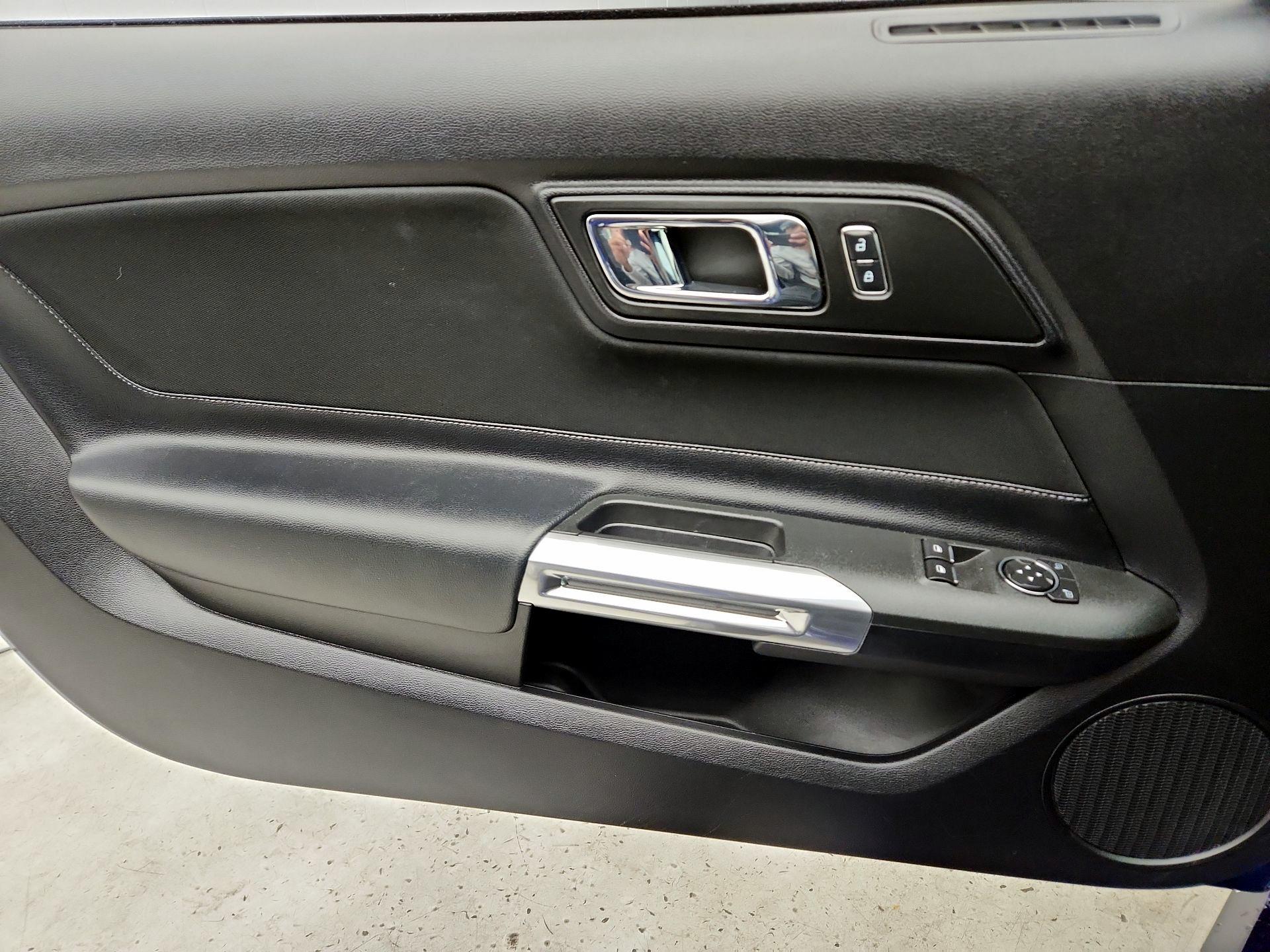 Thumbnail: 2016 Ford Mustang - 12