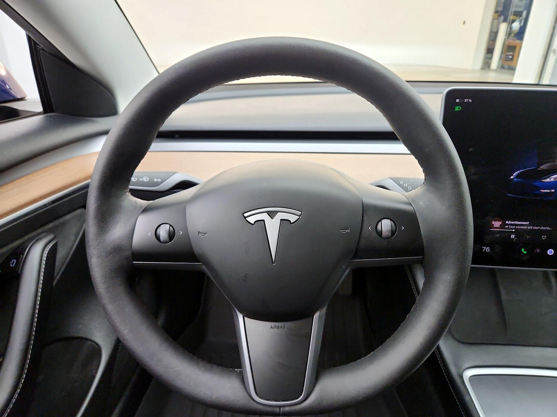 Thumbnail: 2023 Tesla Model 3 - 10