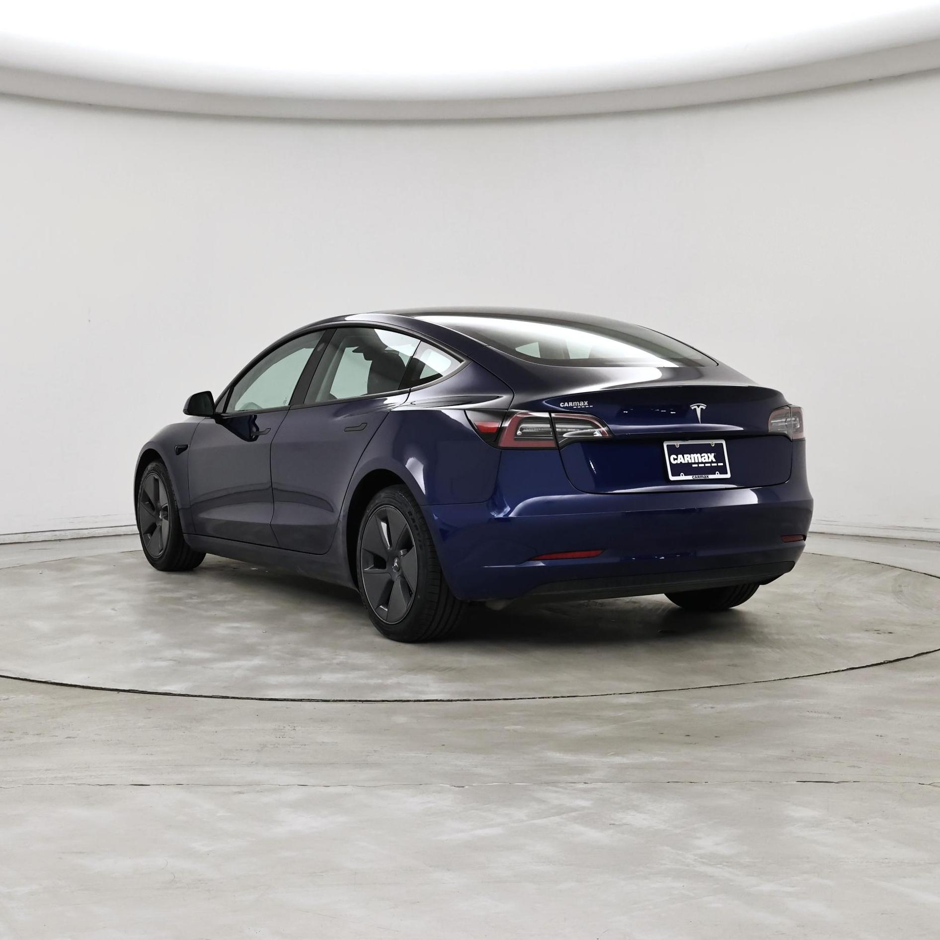 Thumbnail: 2023 Tesla Model 3 - 2