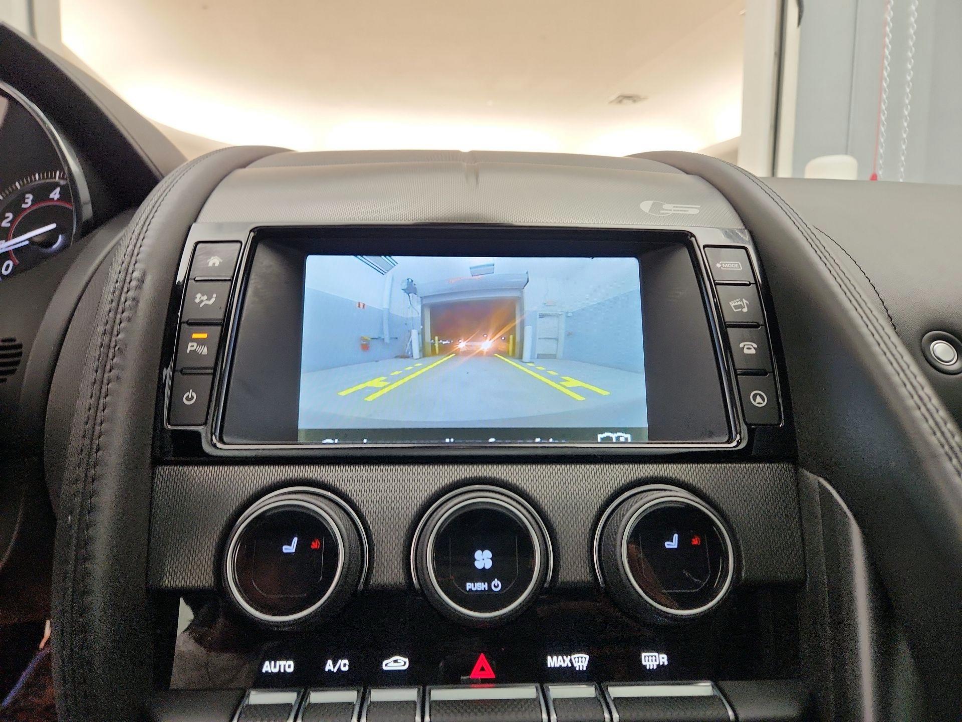 Thumbnail: 2016 Jaguar F-Type - 15