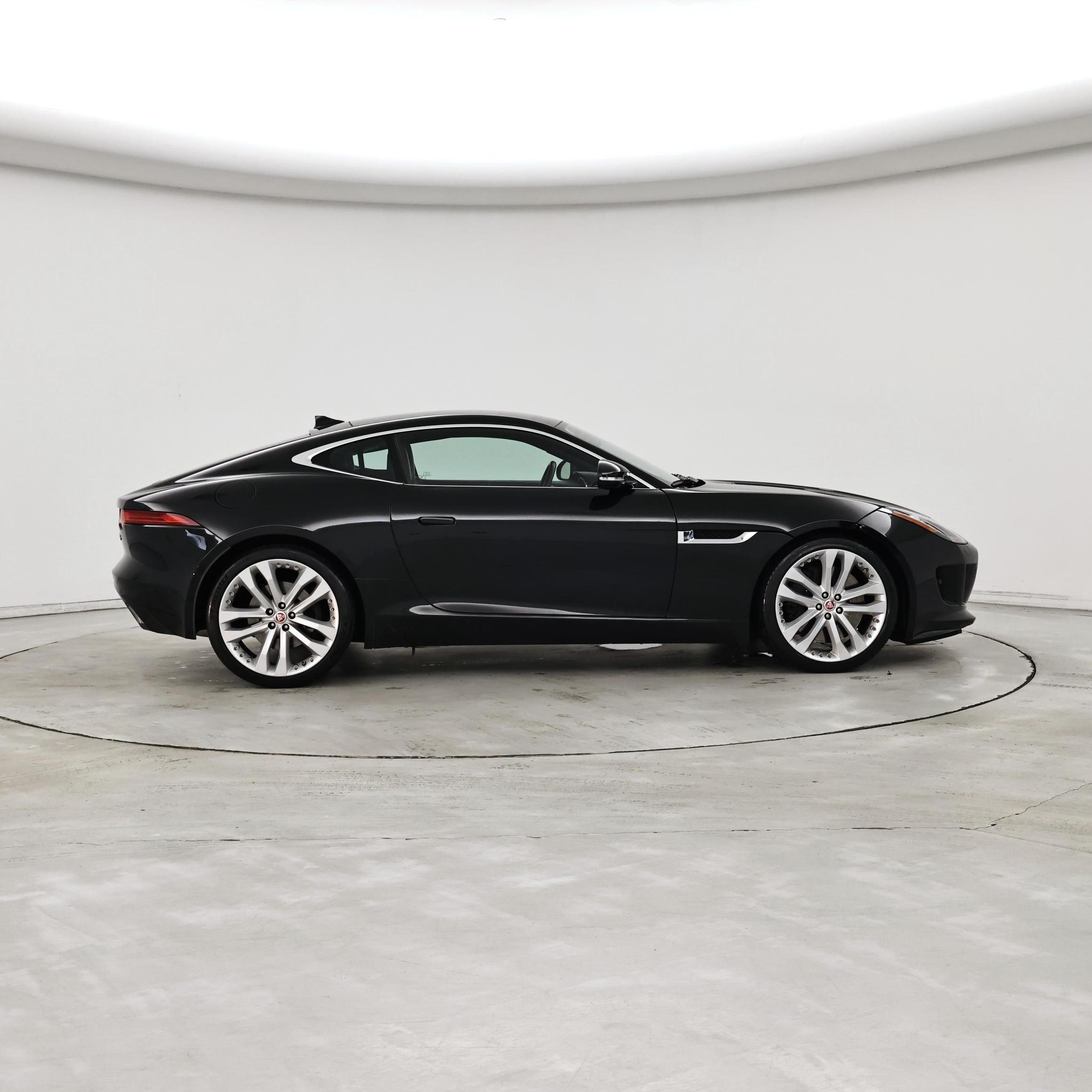 Thumbnail: 2016 Jaguar F-Type - 7