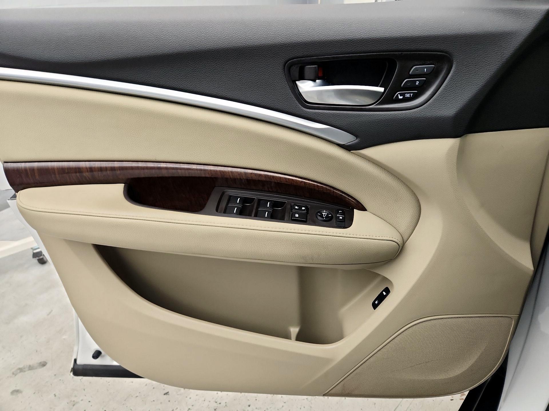 Thumbnail: 2020 Acura MDX - 12