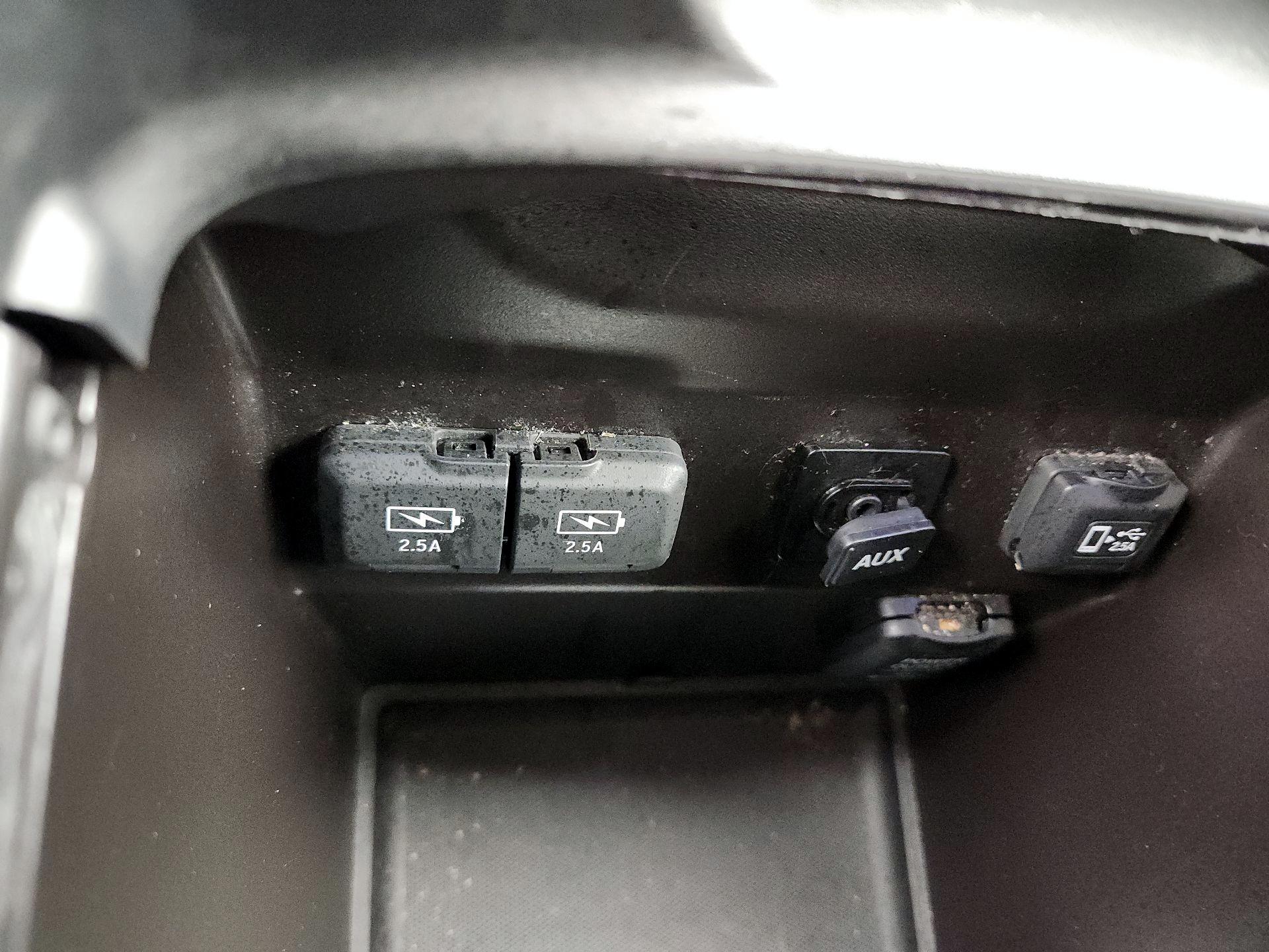 Thumbnail: 2020 Acura MDX - 18