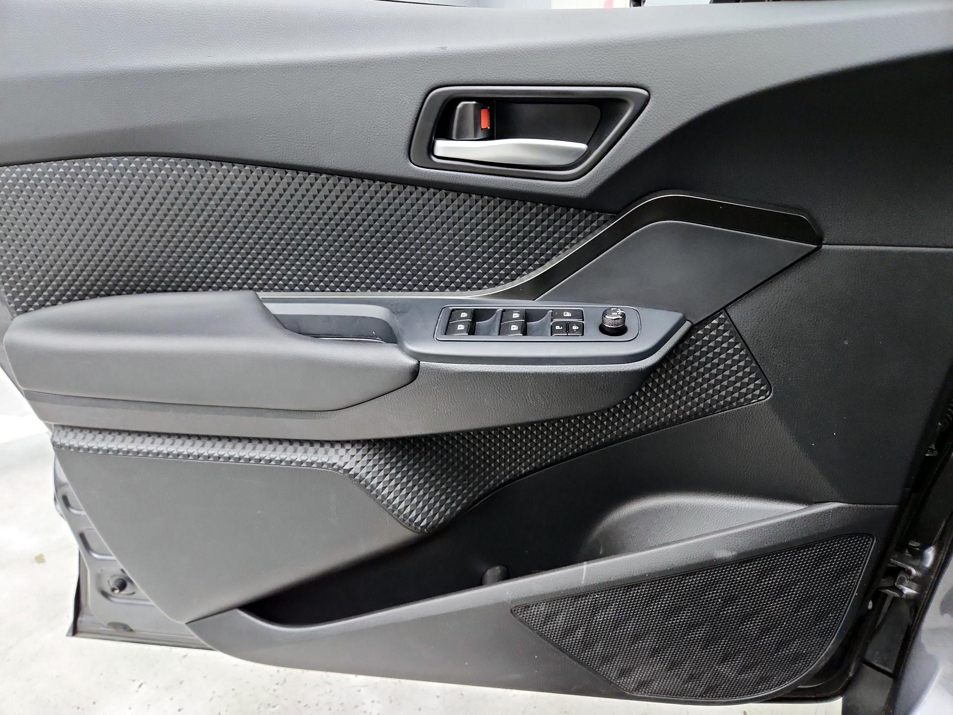 Thumbnail: 2019 Toyota C-HR - 12