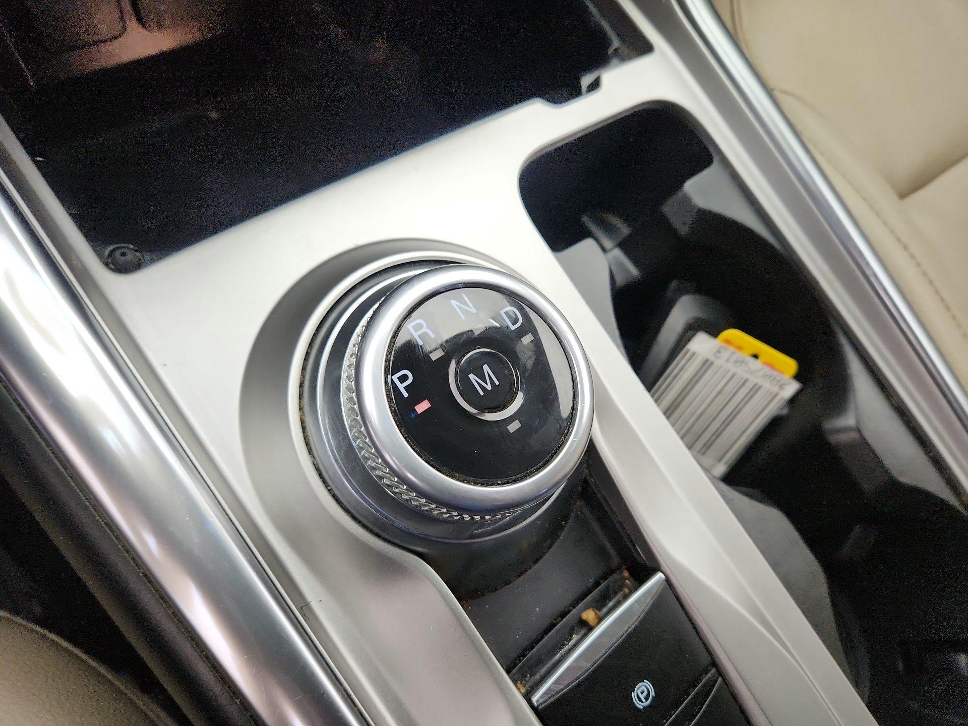 Thumbnail: 2020 Ford Explorer - 18