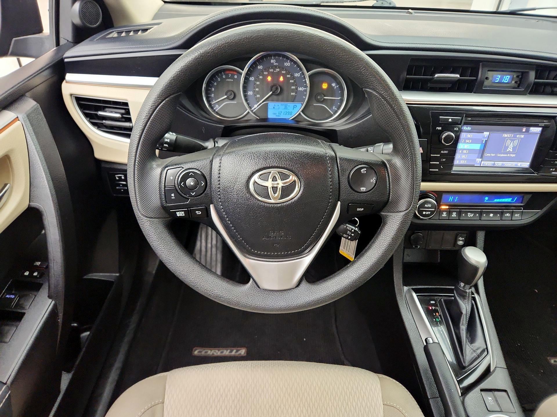Thumbnail: 2015 Toyota Corolla - 10
