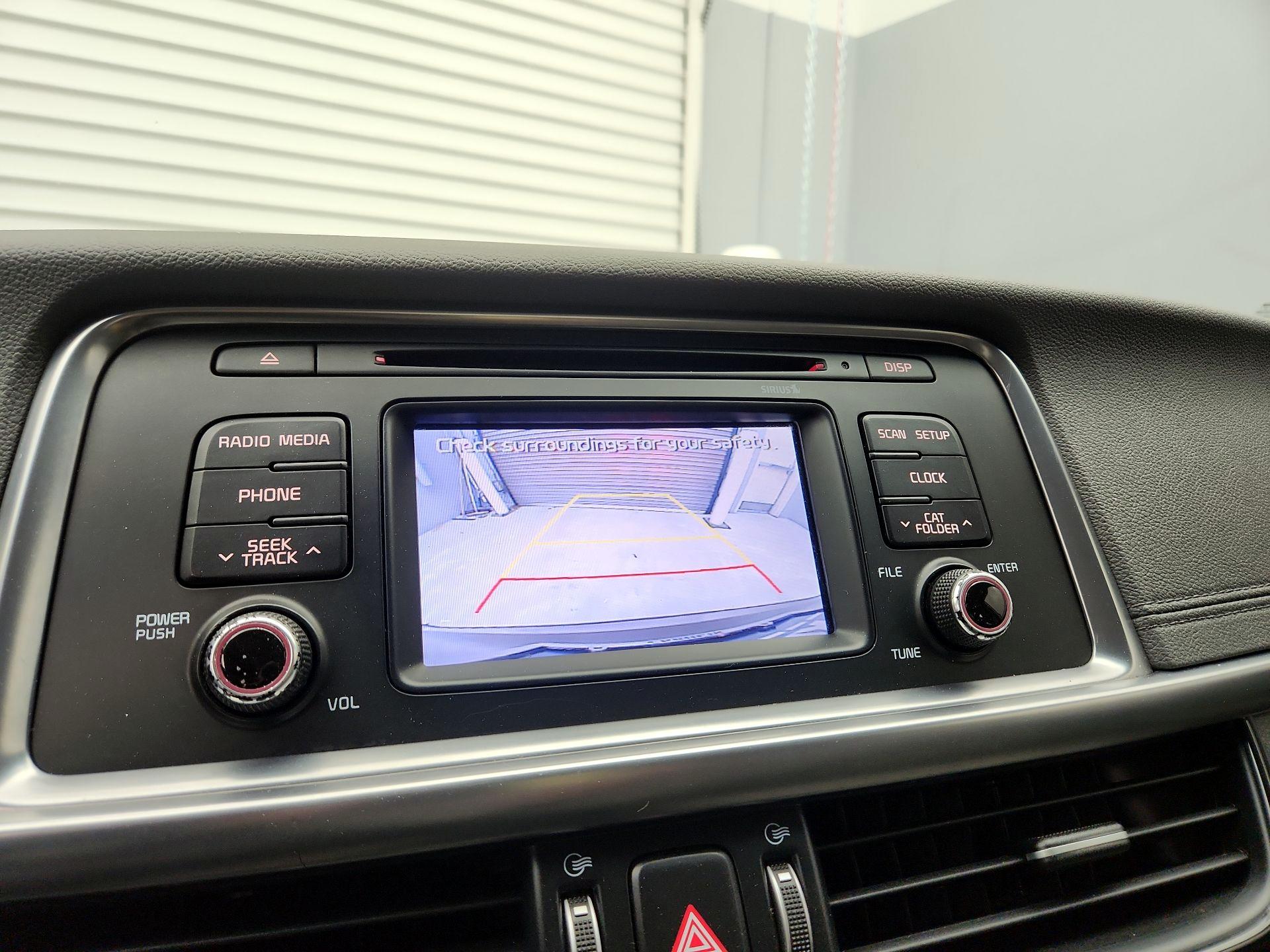 Thumbnail: 2016 Kia Optima - 14