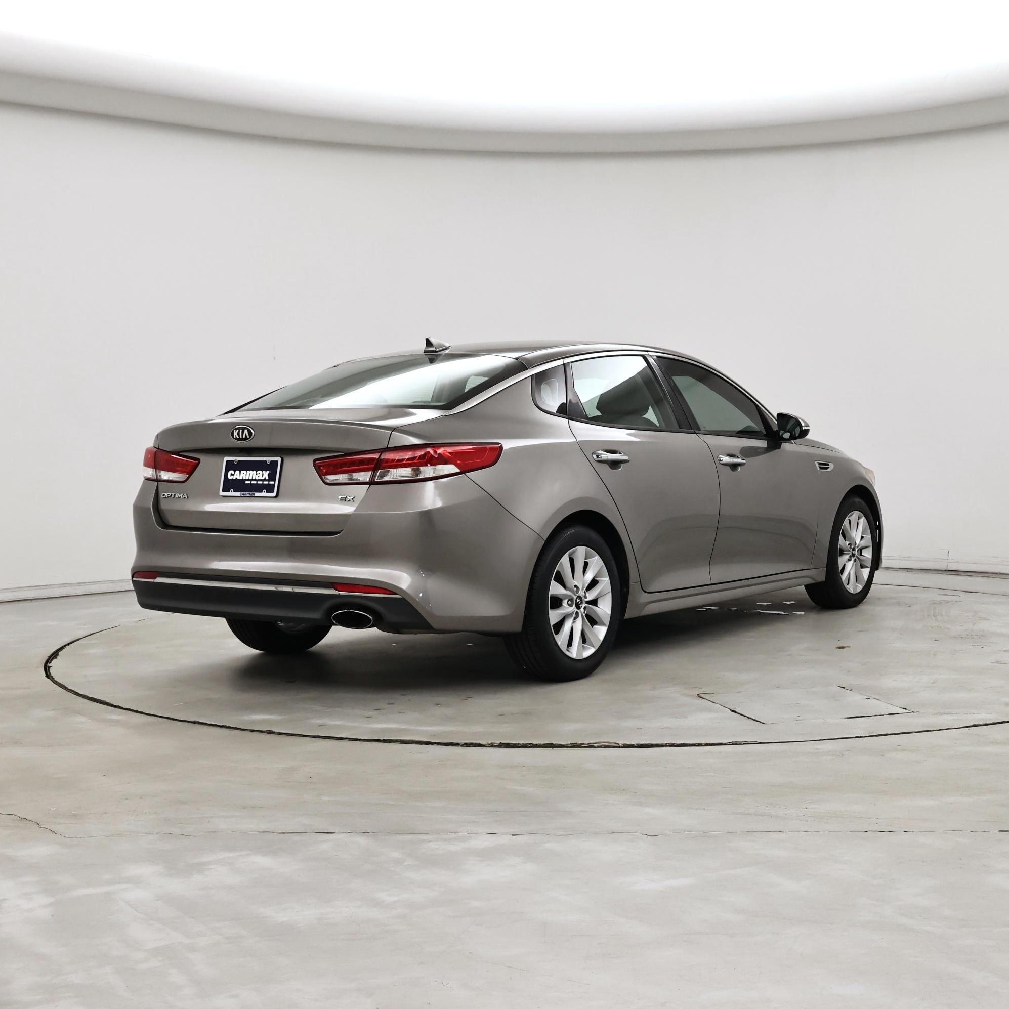 Thumbnail: 2016 Kia Optima - 8