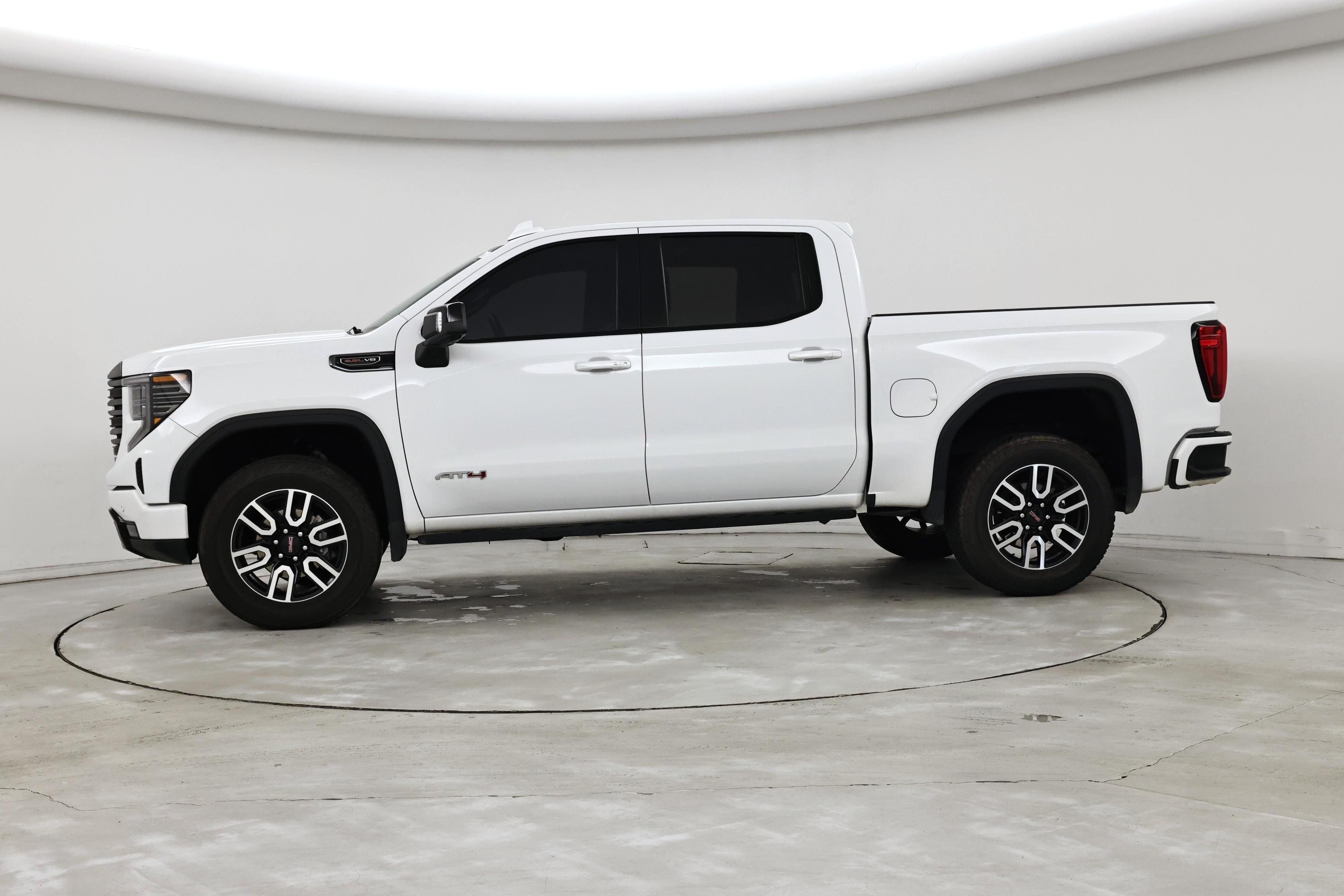 Thumbnail: 2023 GMC Sierra 1500 - 3