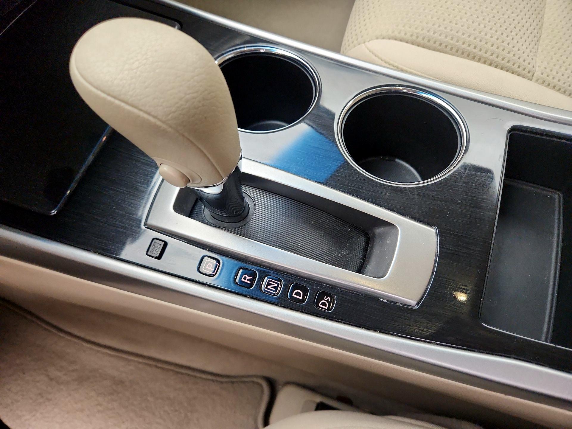 Thumbnail: 2014 Nissan Altima - 17