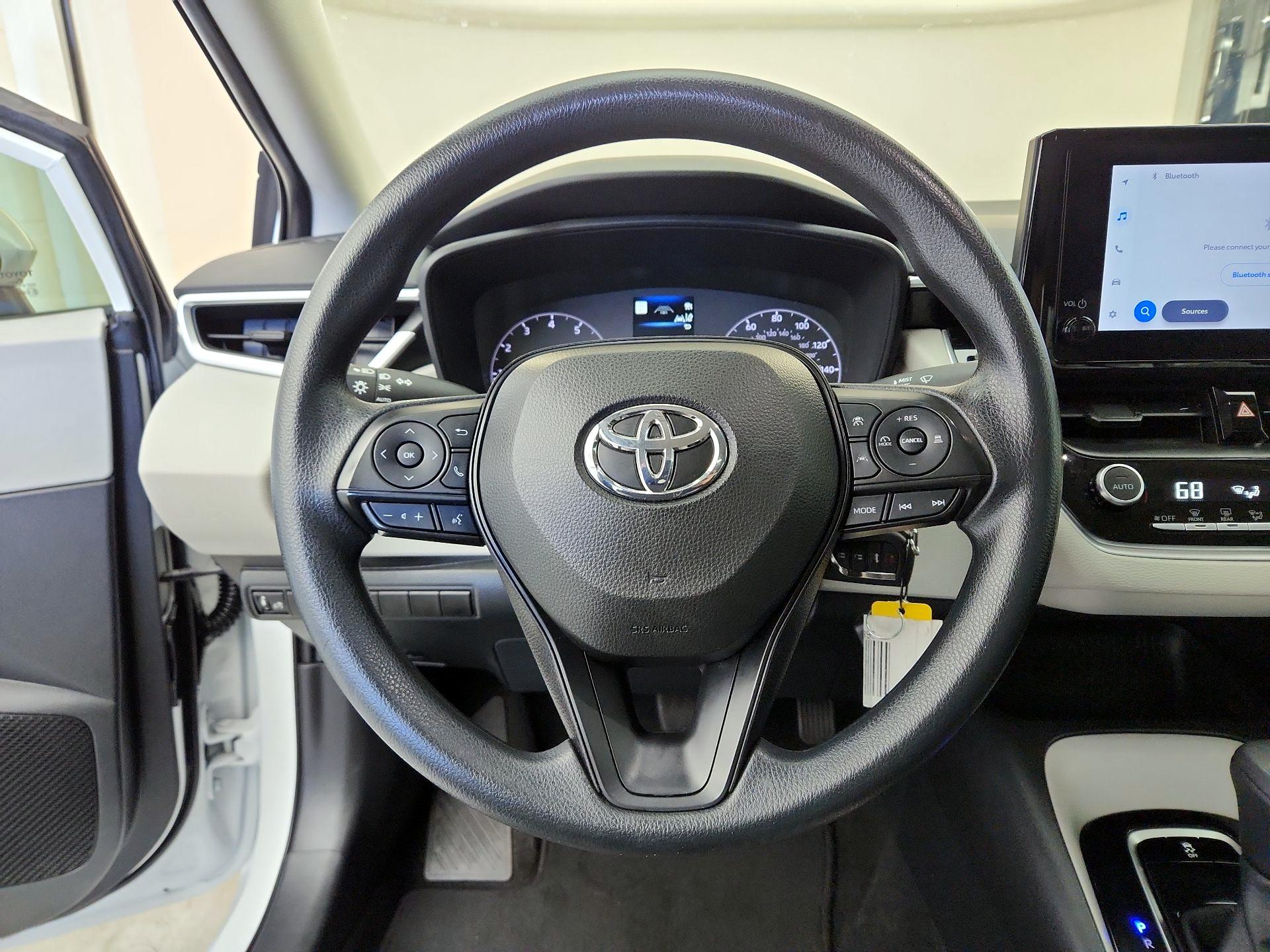 Thumbnail: 2023 Toyota Corolla - 10