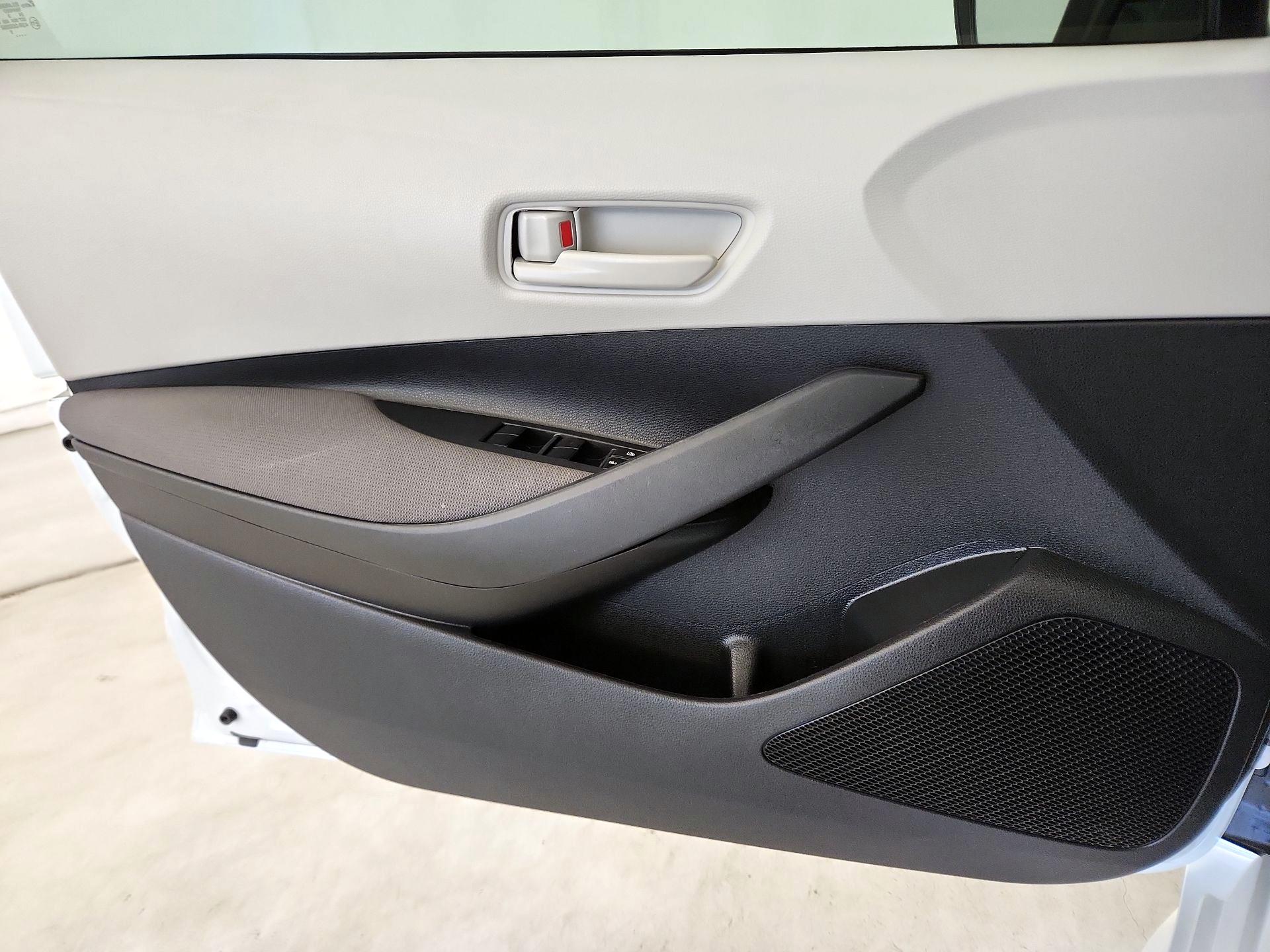 Thumbnail: 2023 Toyota Corolla - 12