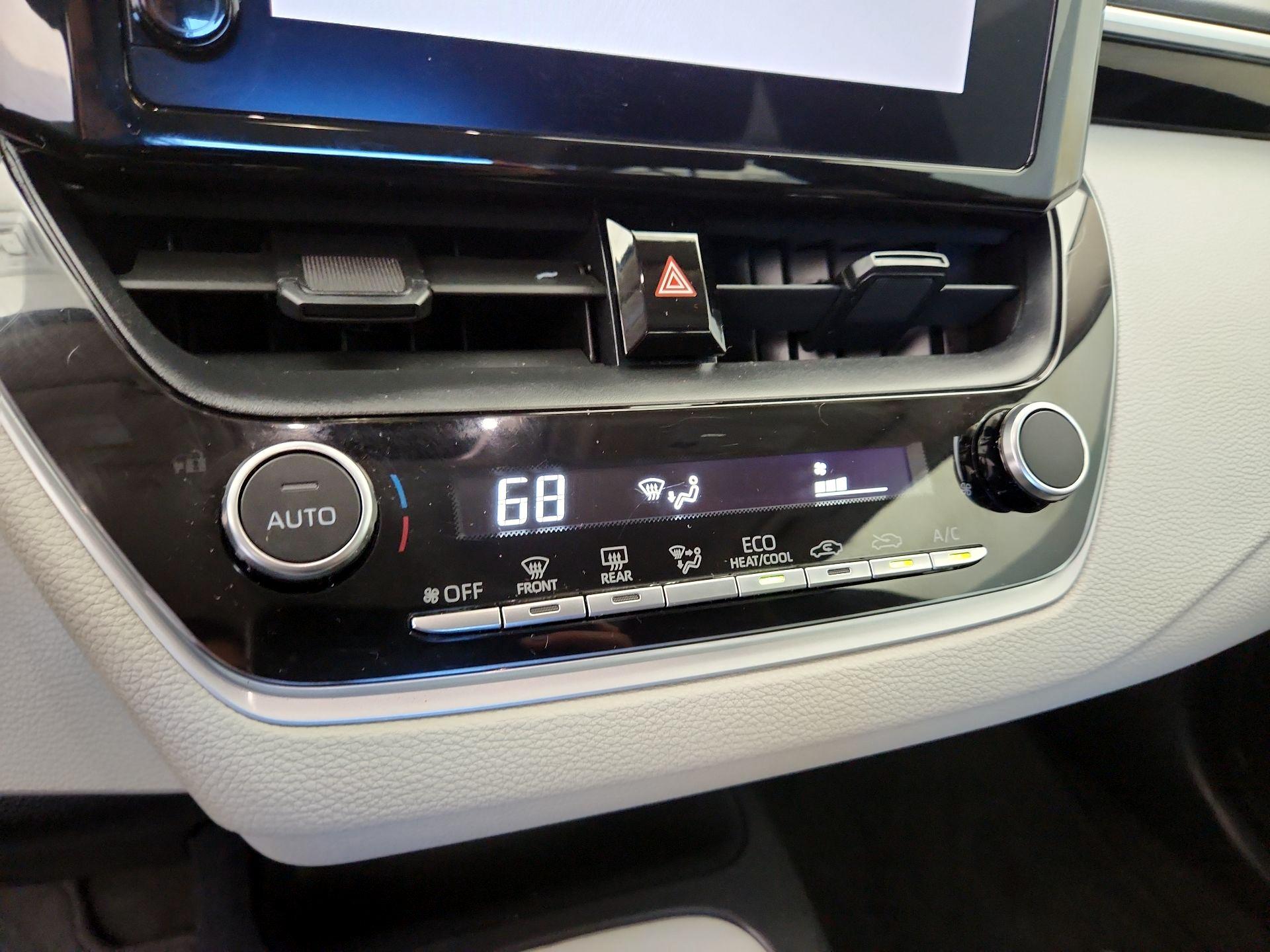 Thumbnail: 2023 Toyota Corolla - 16