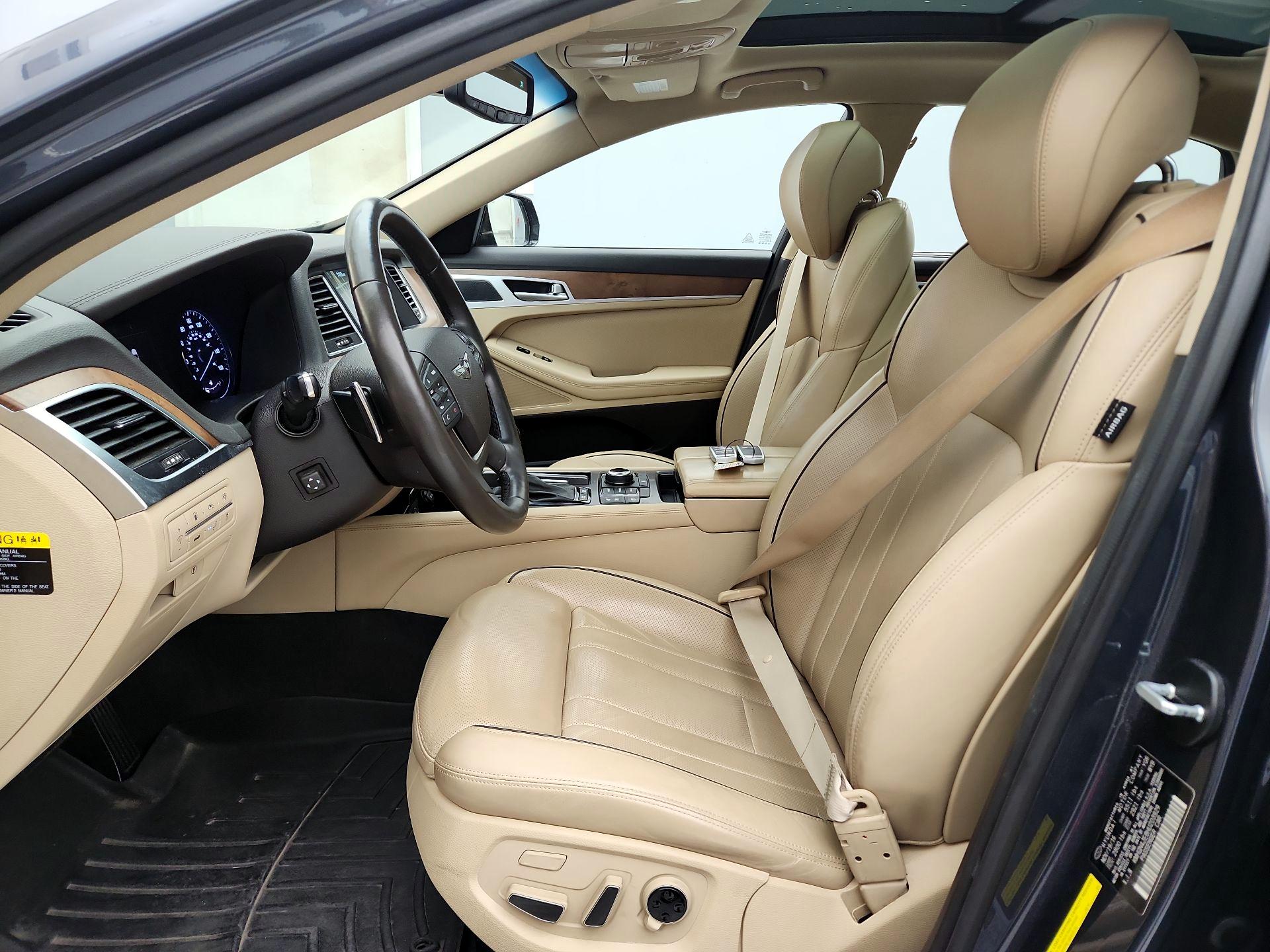 Thumbnail: 2017 Genesis G80 - 11