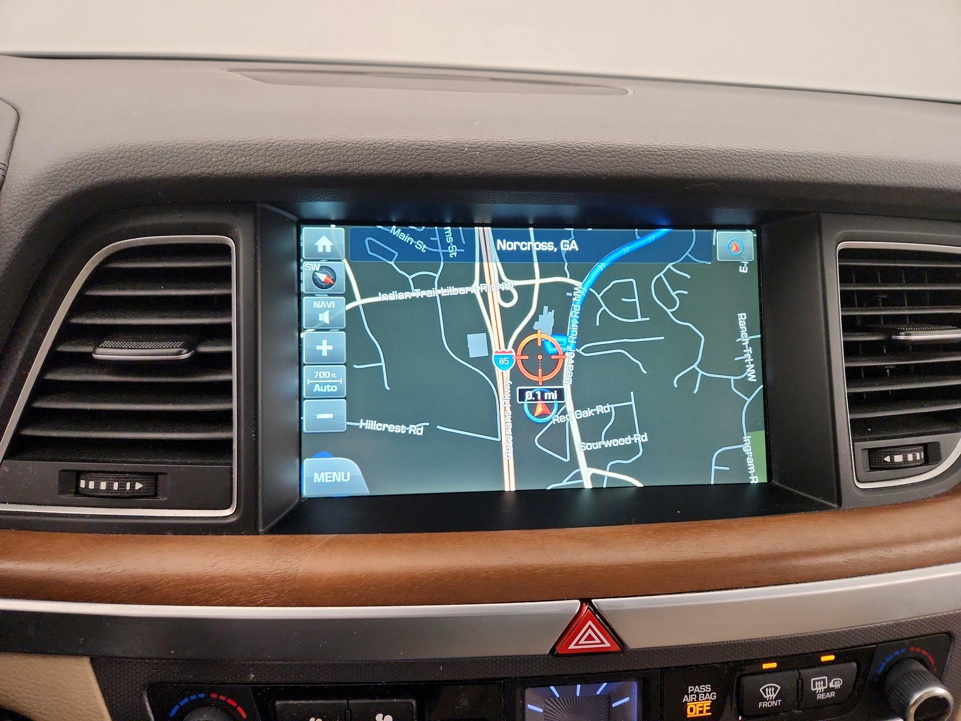 Thumbnail: 2017 Genesis G80 - 14