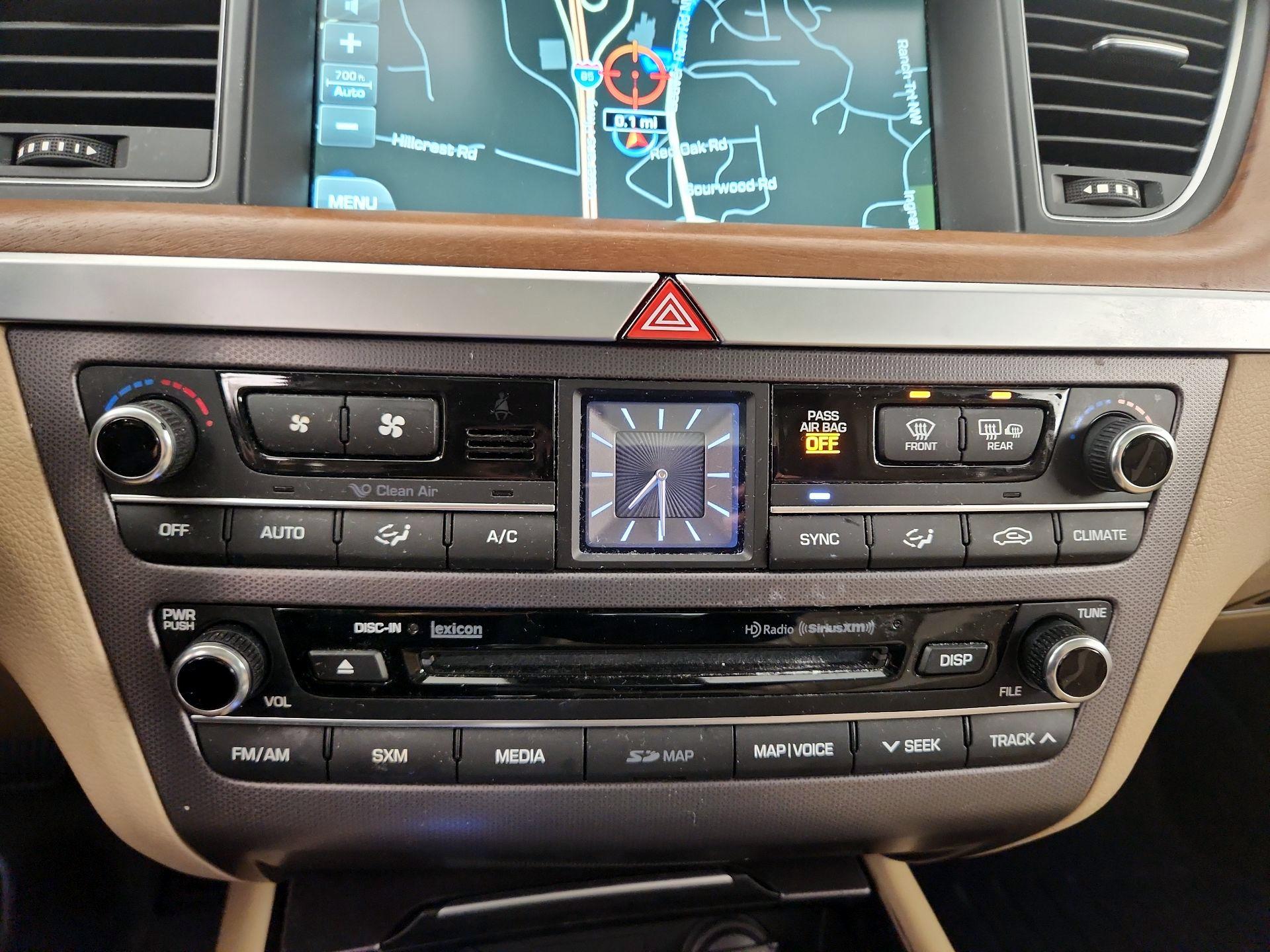 Thumbnail: 2017 Genesis G80 - 17