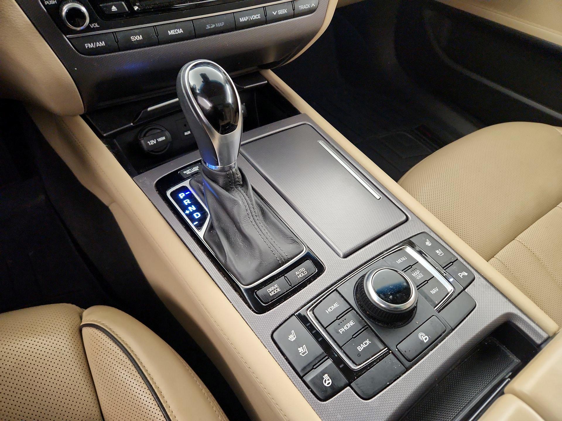 Thumbnail: 2017 Genesis G80 - 18