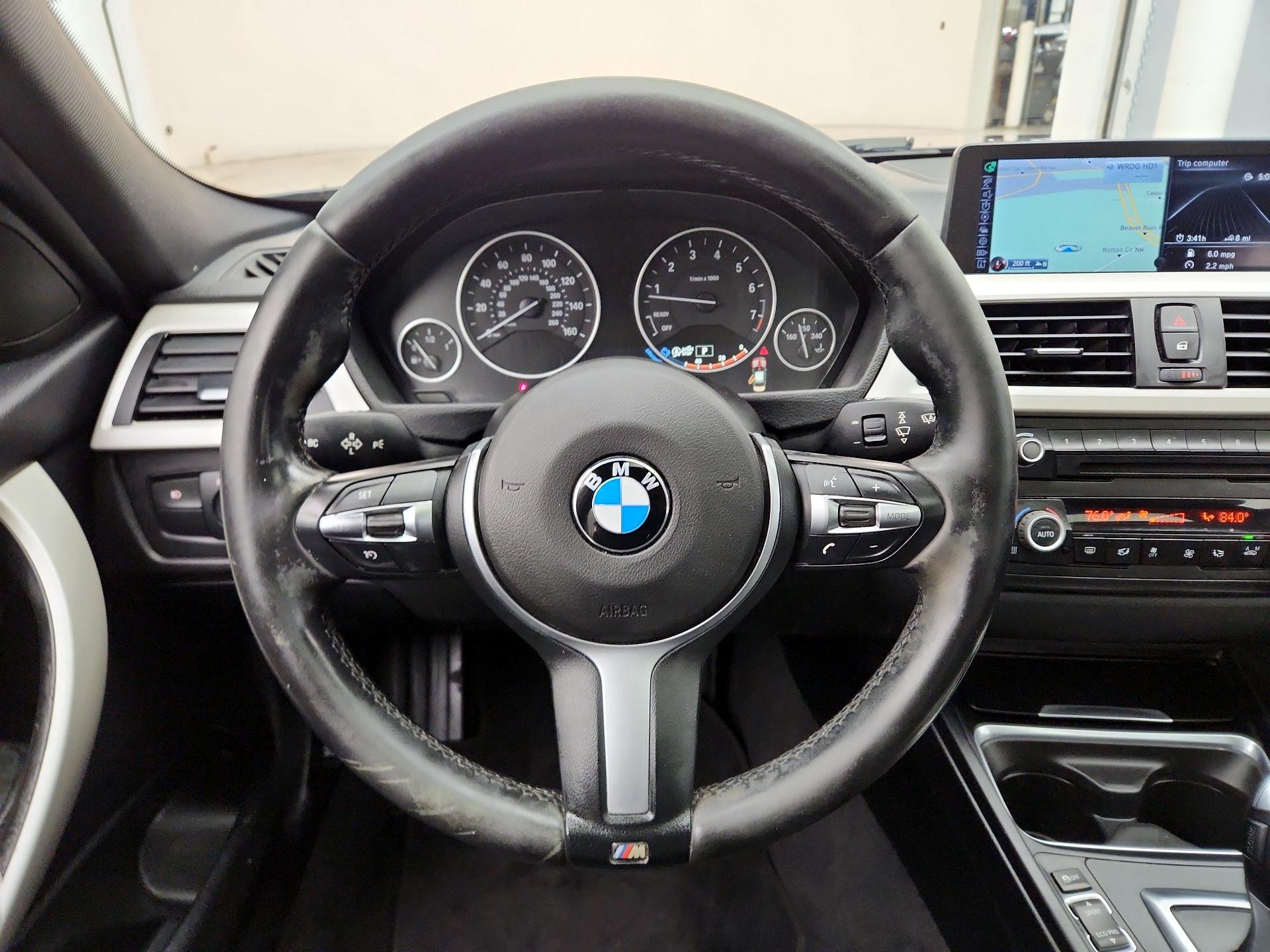 Thumbnail: 2015 BMW 3 Series - 10