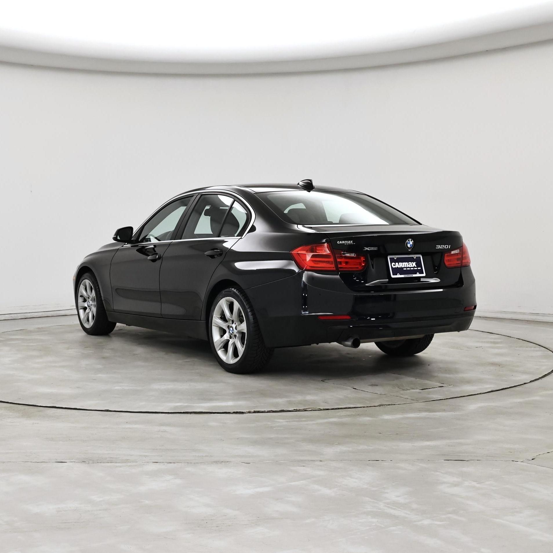 Thumbnail: 2015 BMW 3 Series - 2