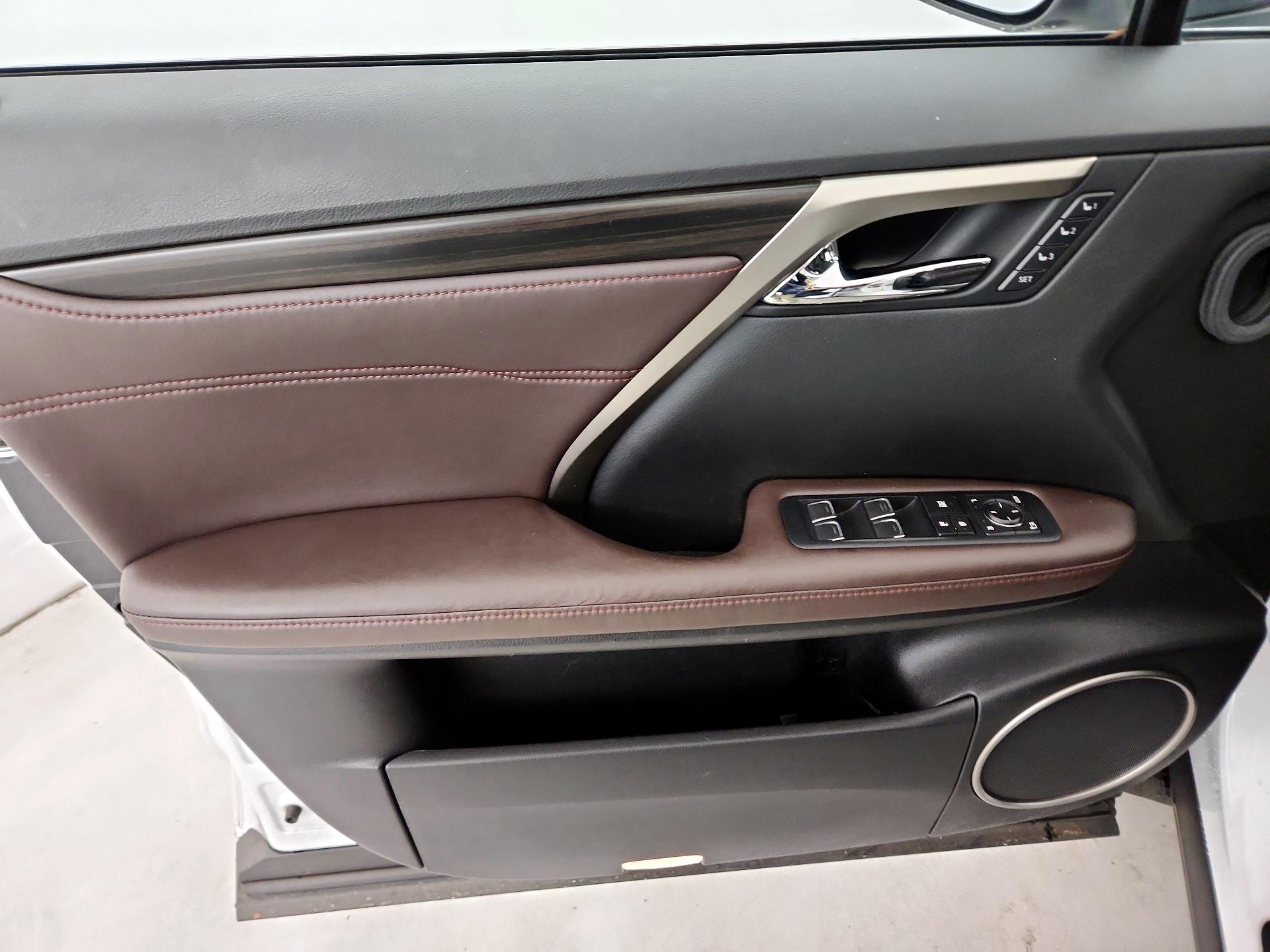 Thumbnail: 2017 Lexus RX - 12