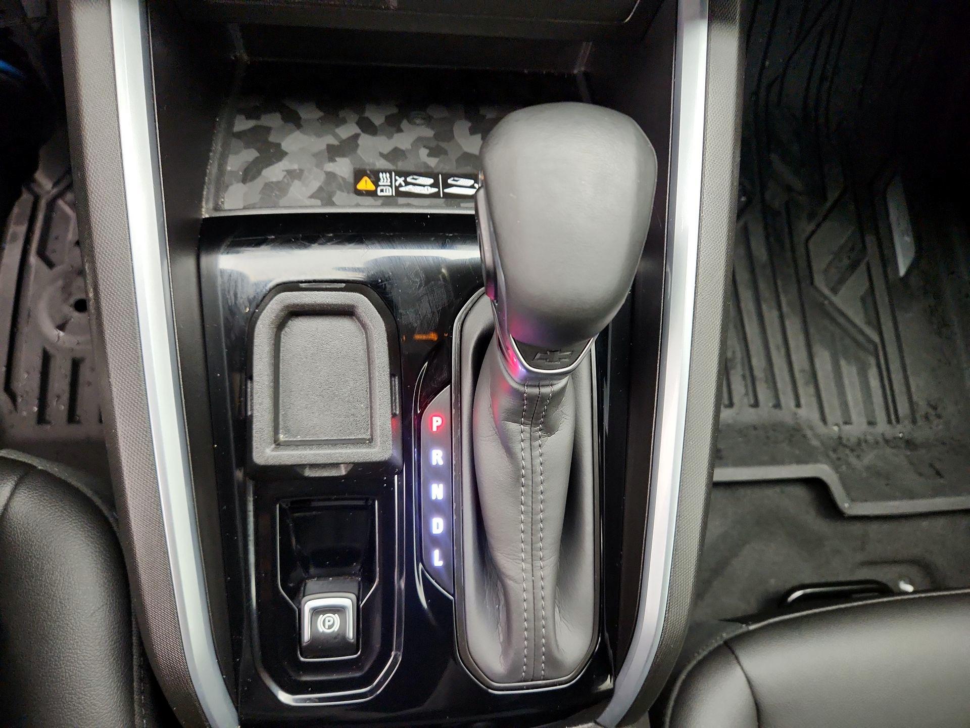 Thumbnail: 2023 Chevrolet Colorado - 18