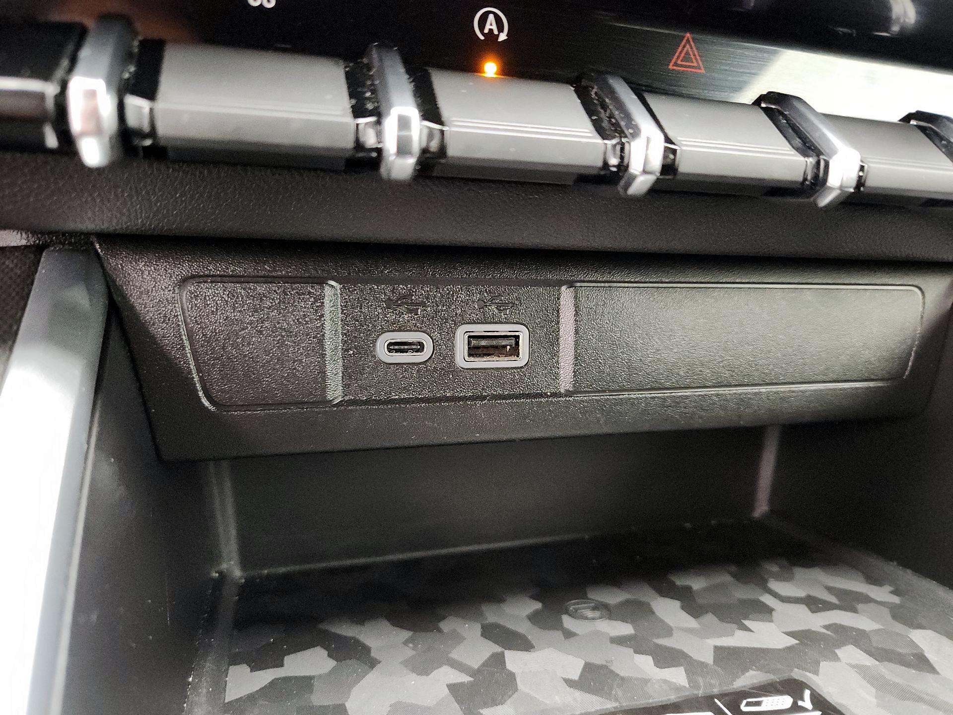 Thumbnail: 2023 Chevrolet Colorado - 19