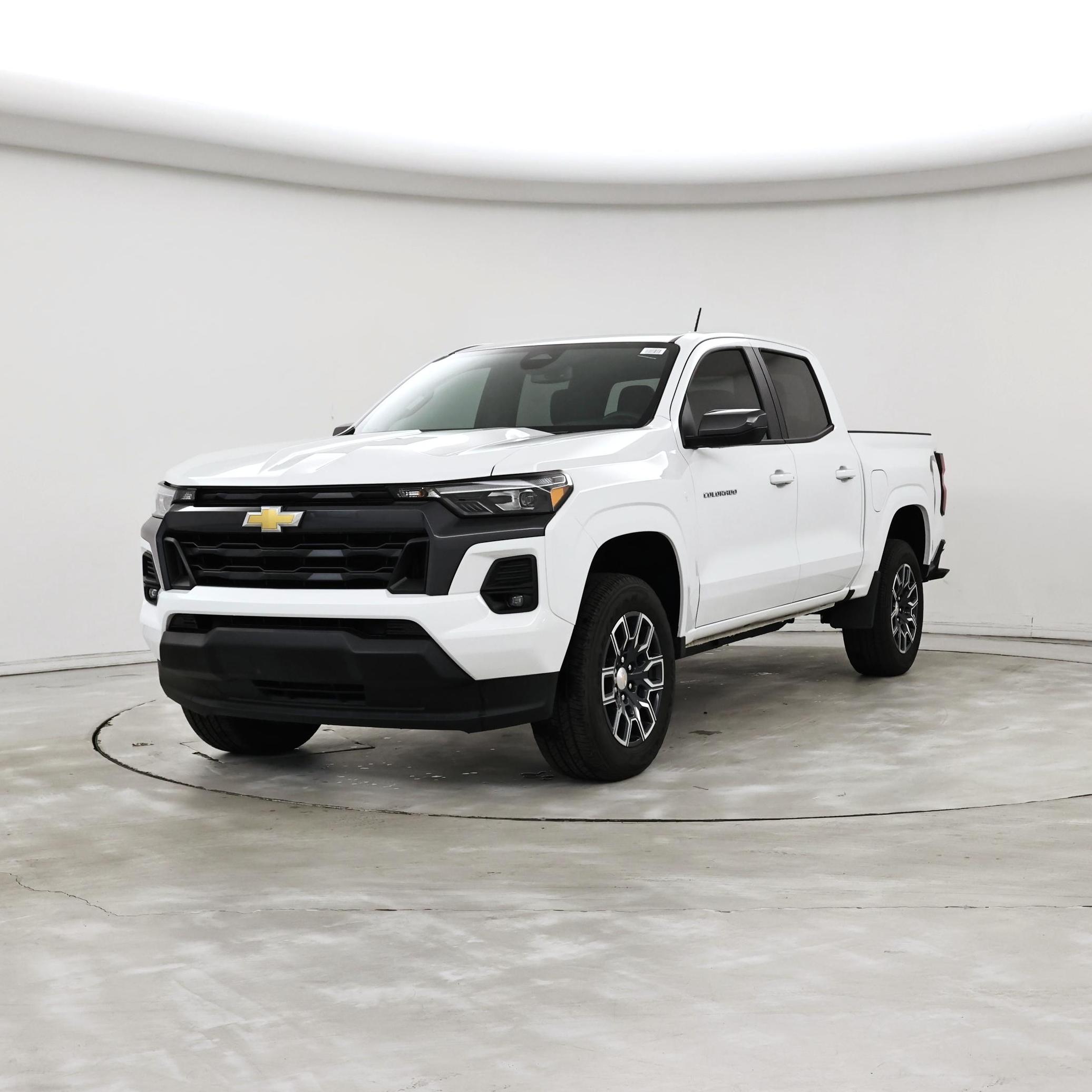 Thumbnail: 2023 Chevrolet Colorado - 4