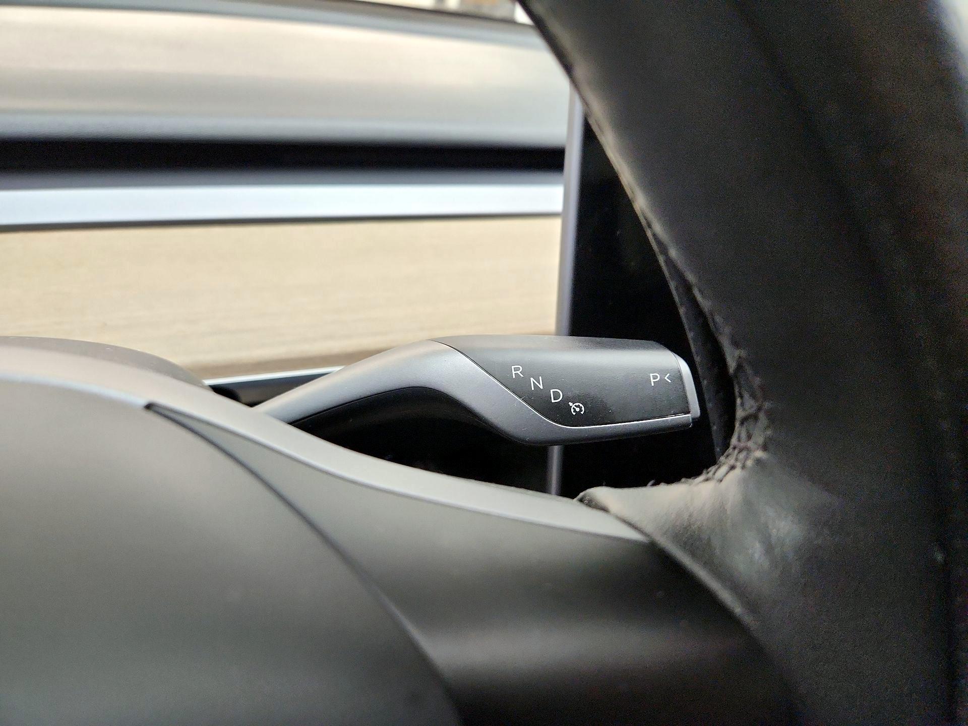 Thumbnail: 2023 Tesla Model 3 - 17