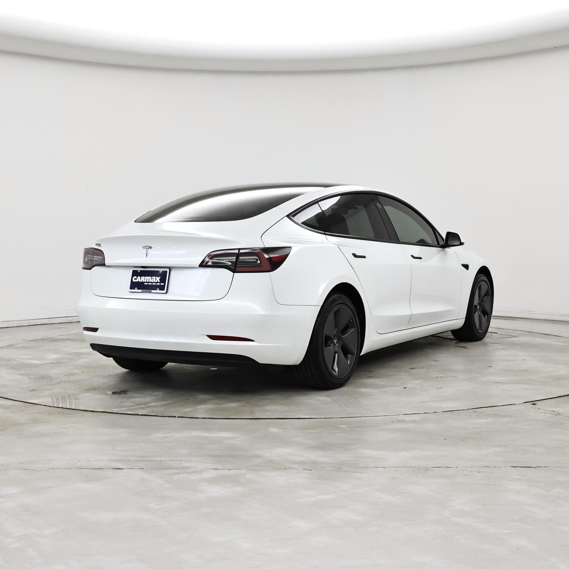 Thumbnail: 2023 Tesla Model 3 - 8