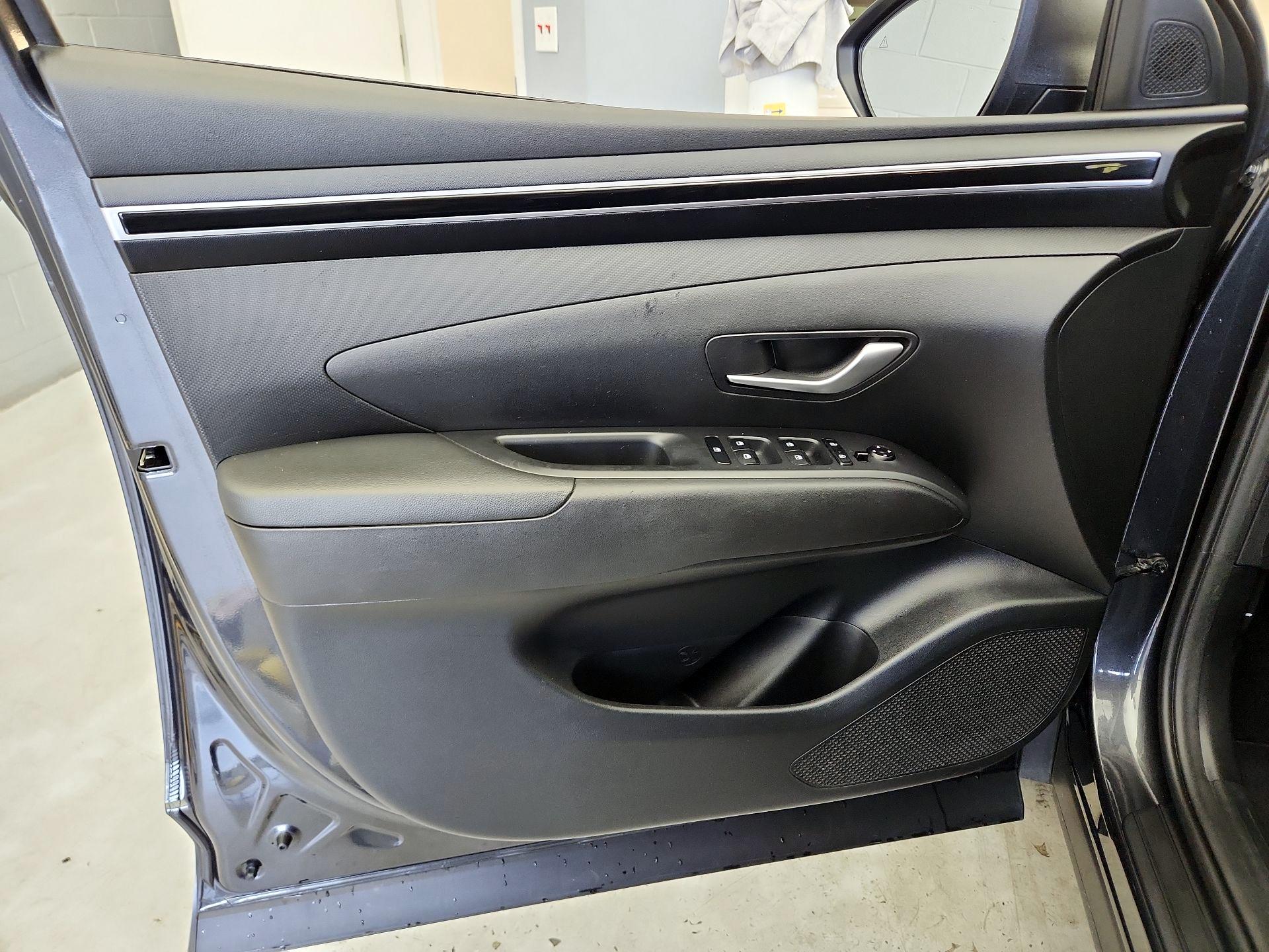 Thumbnail: 2023 Hyundai Tucson - 12