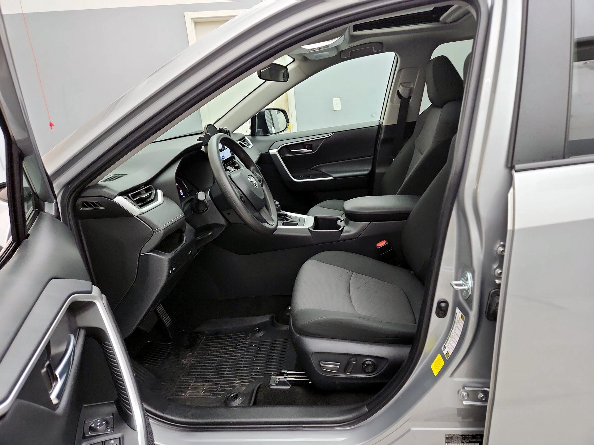 Thumbnail: 2024 Toyota RAV4 - 11