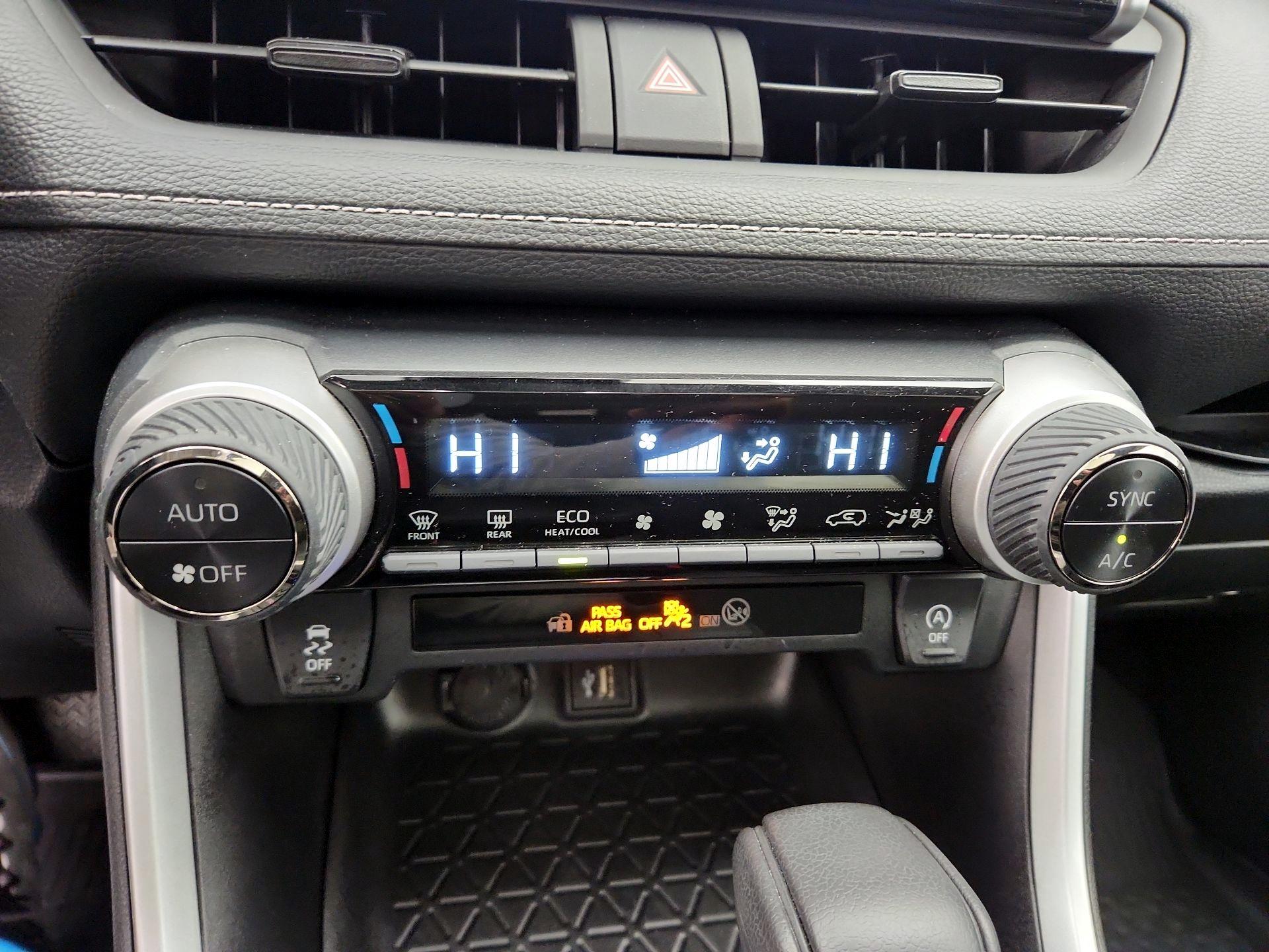 Thumbnail: 2024 Toyota RAV4 - 16