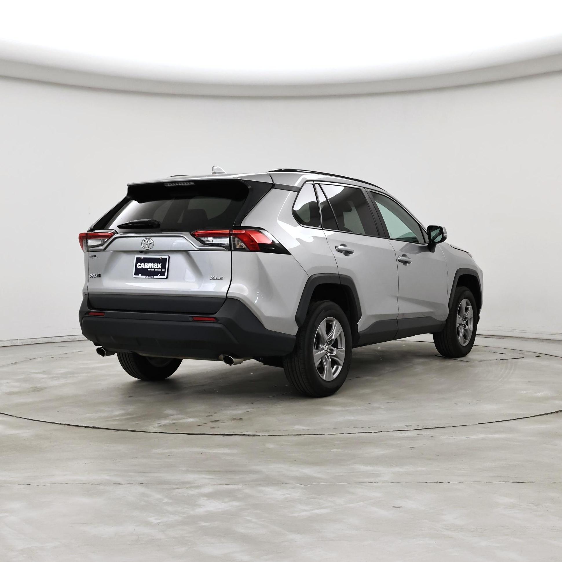 Thumbnail: 2024 Toyota RAV4 - 8