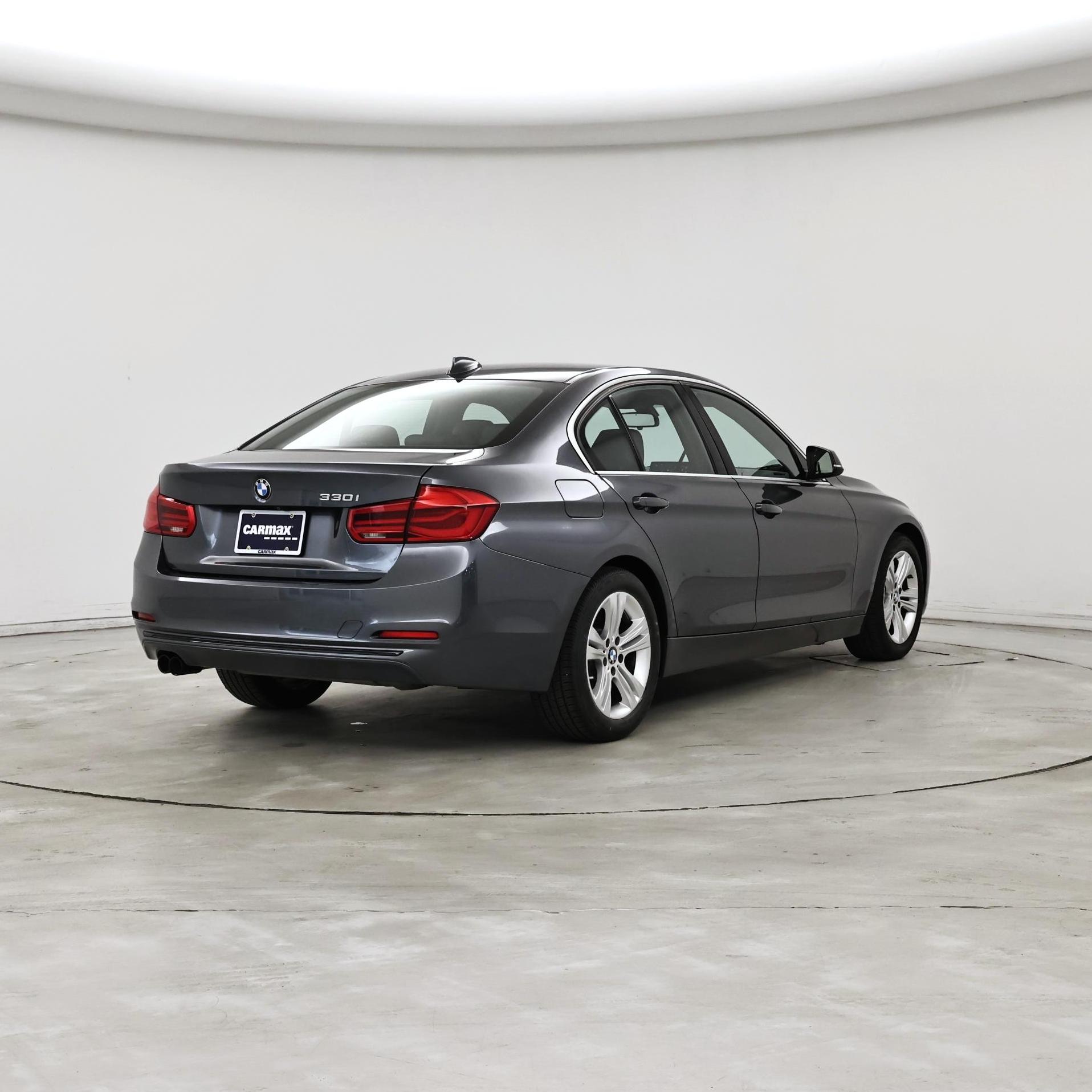 Thumbnail: 2018 BMW 3 Series - 8