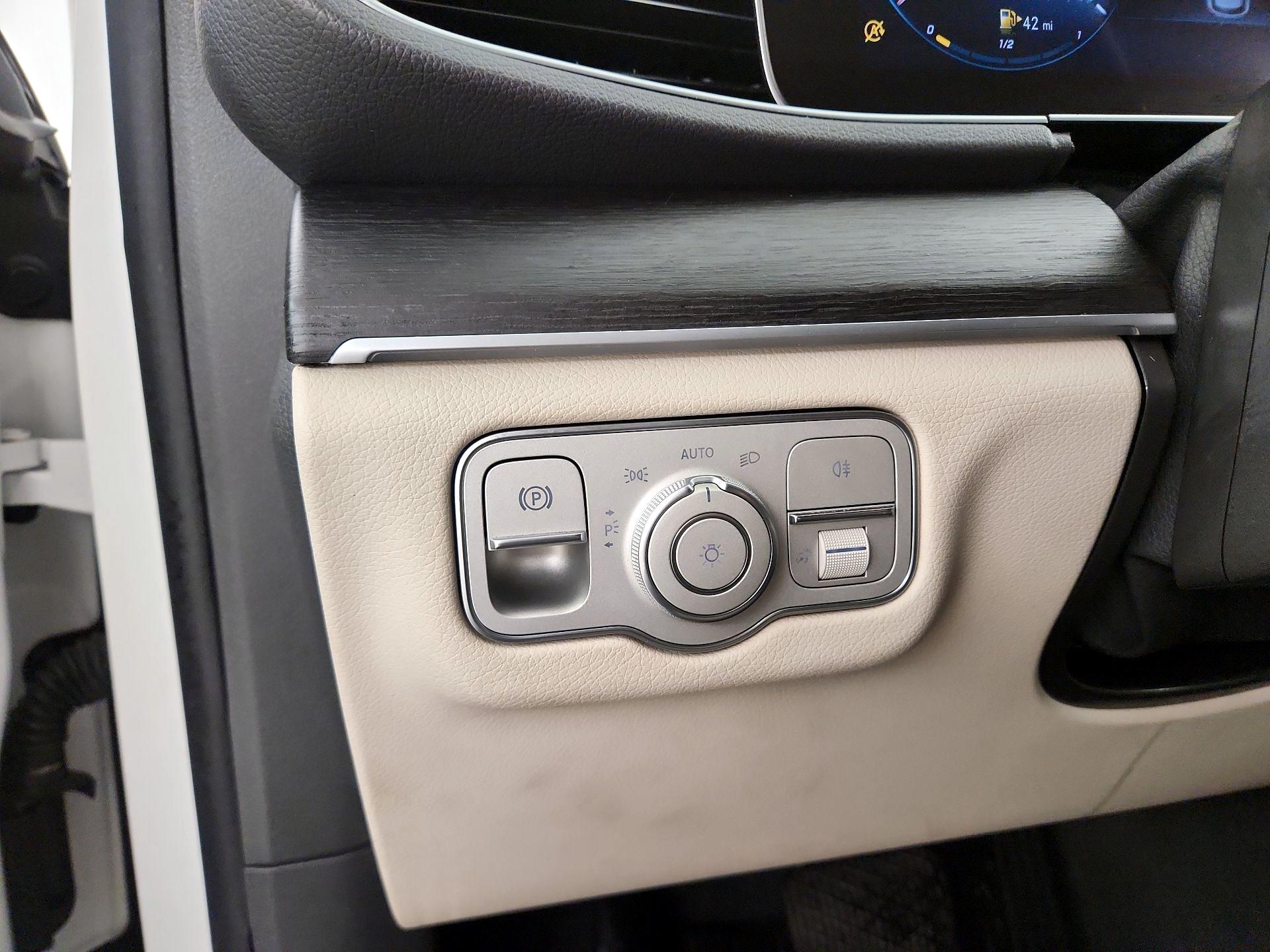 Thumbnail: 2020 Mercedes-Benz GLE - 13