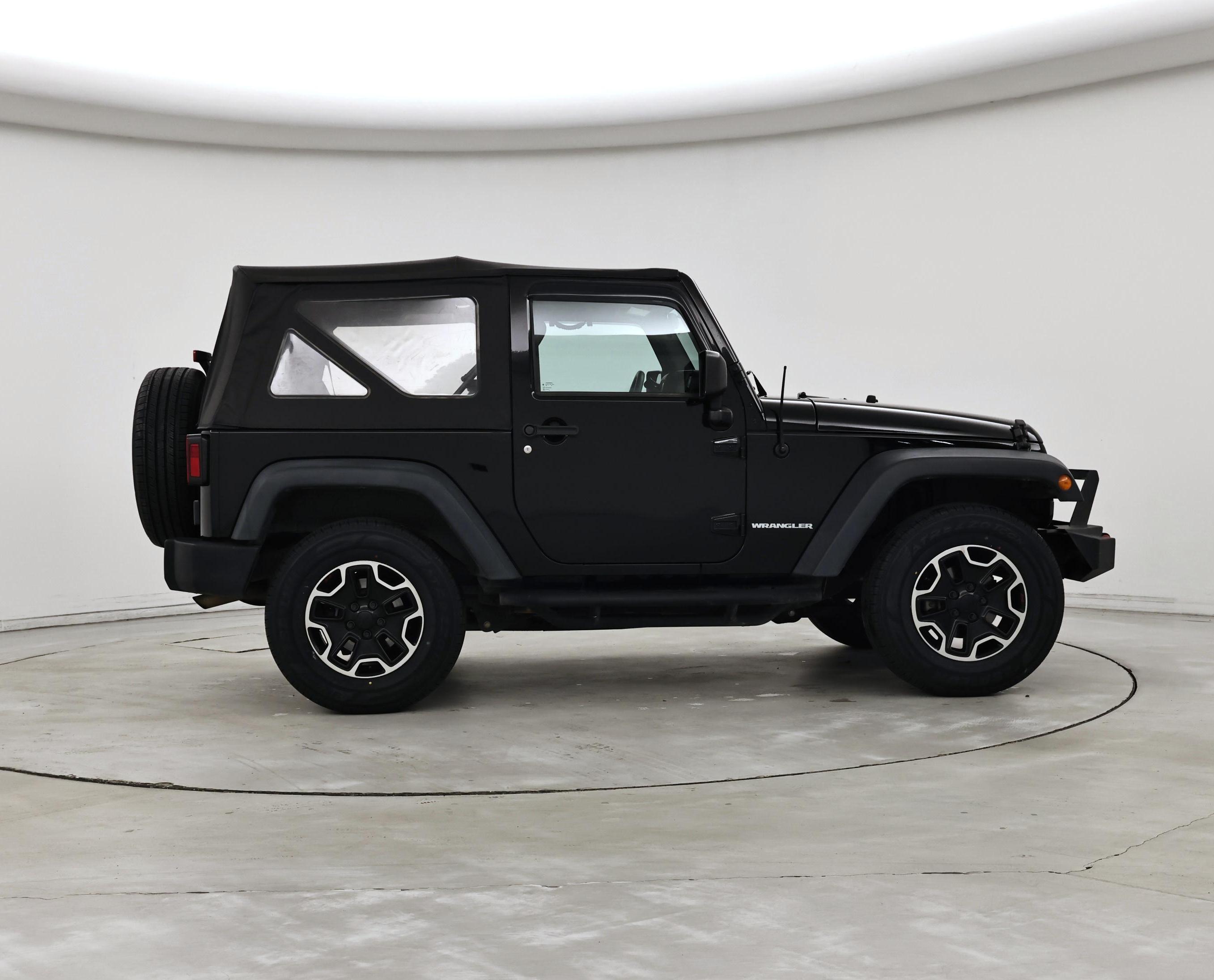Thumbnail: 2016 Jeep Wrangler - 7