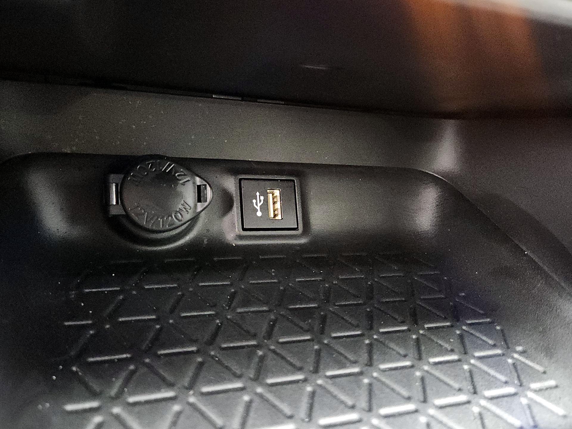 Thumbnail: 2024 Toyota RAV4 - 18