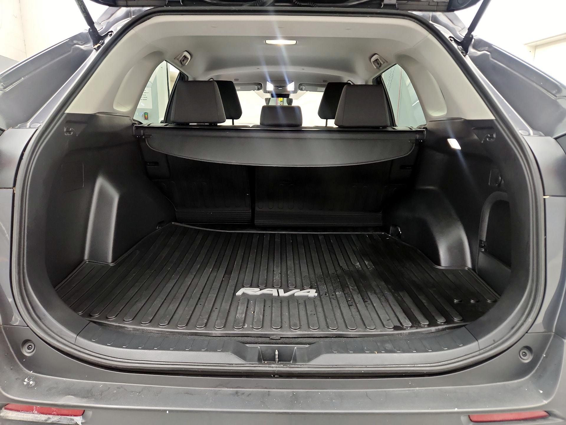 Thumbnail: 2024 Toyota RAV4 - 20