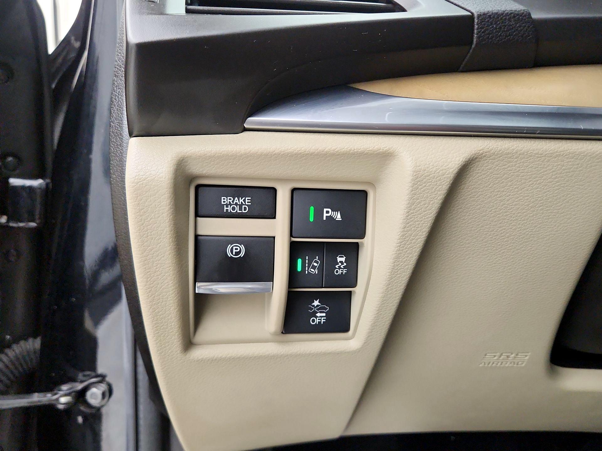 Thumbnail: 2019 Acura MDX - 13