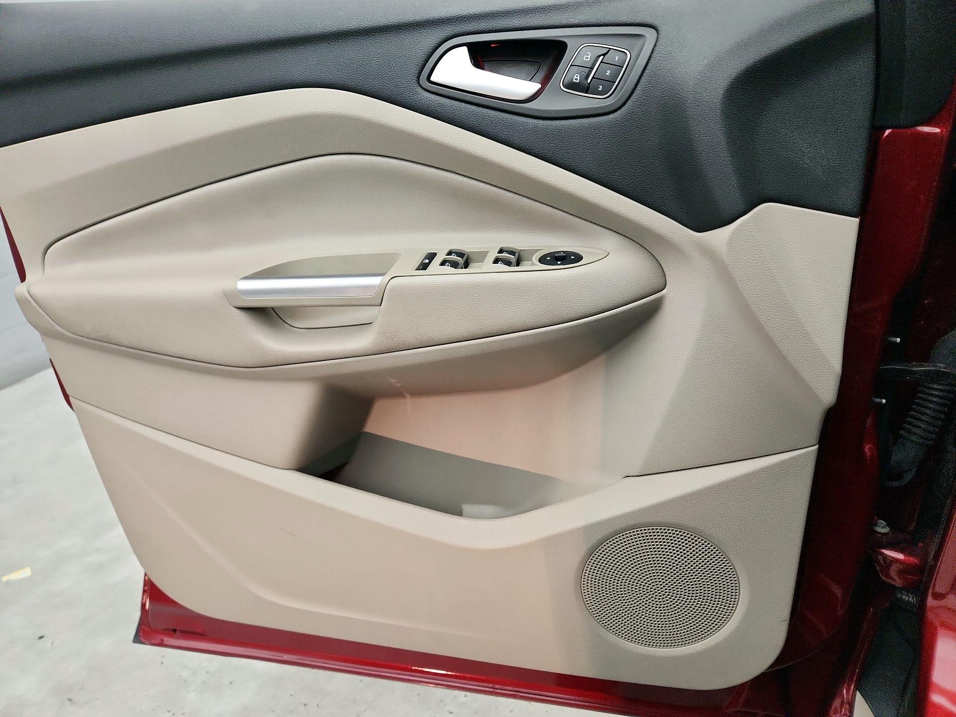 Thumbnail: 2017 Ford Escape - 12