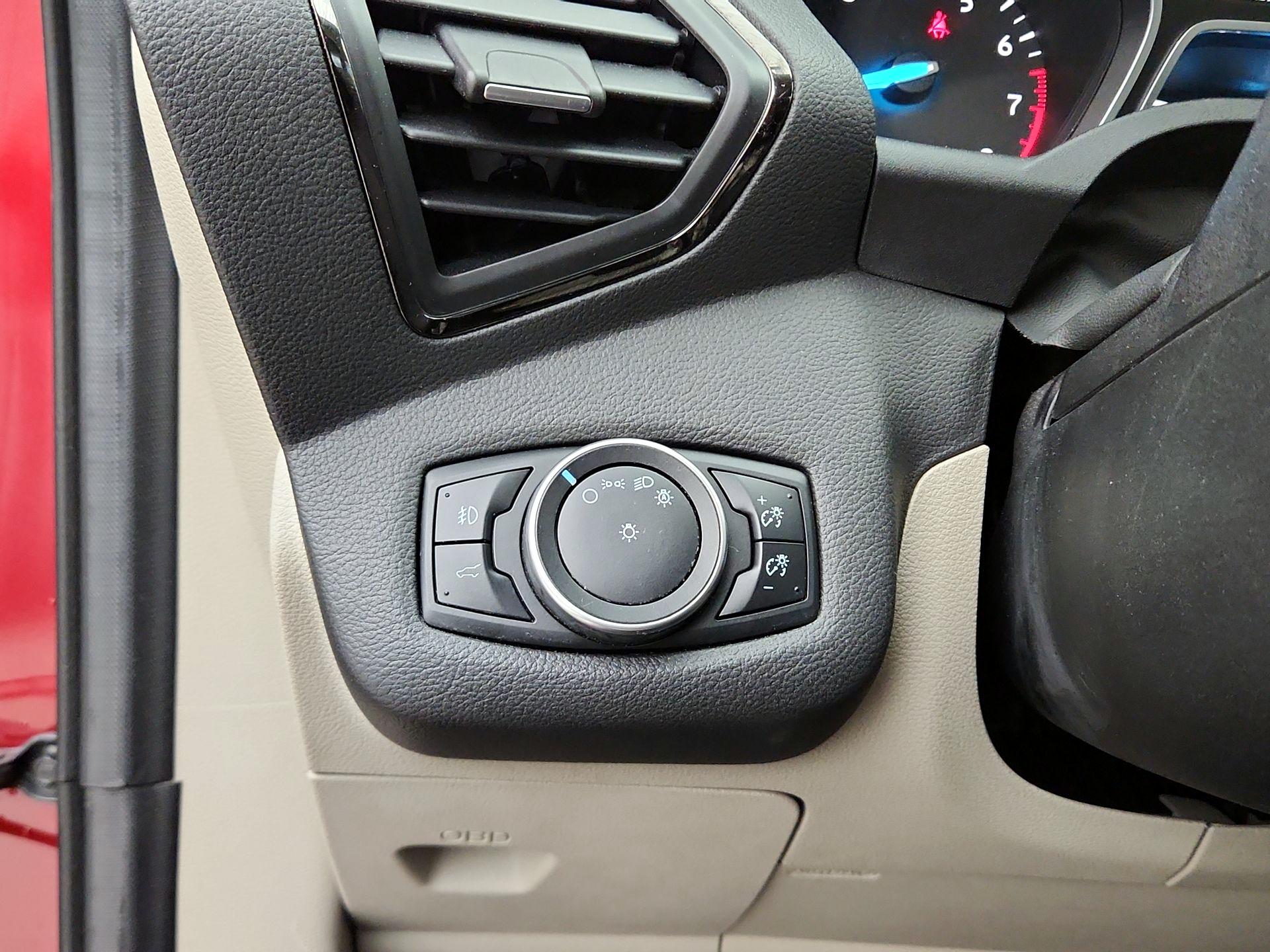 Thumbnail: 2017 Ford Escape - 13