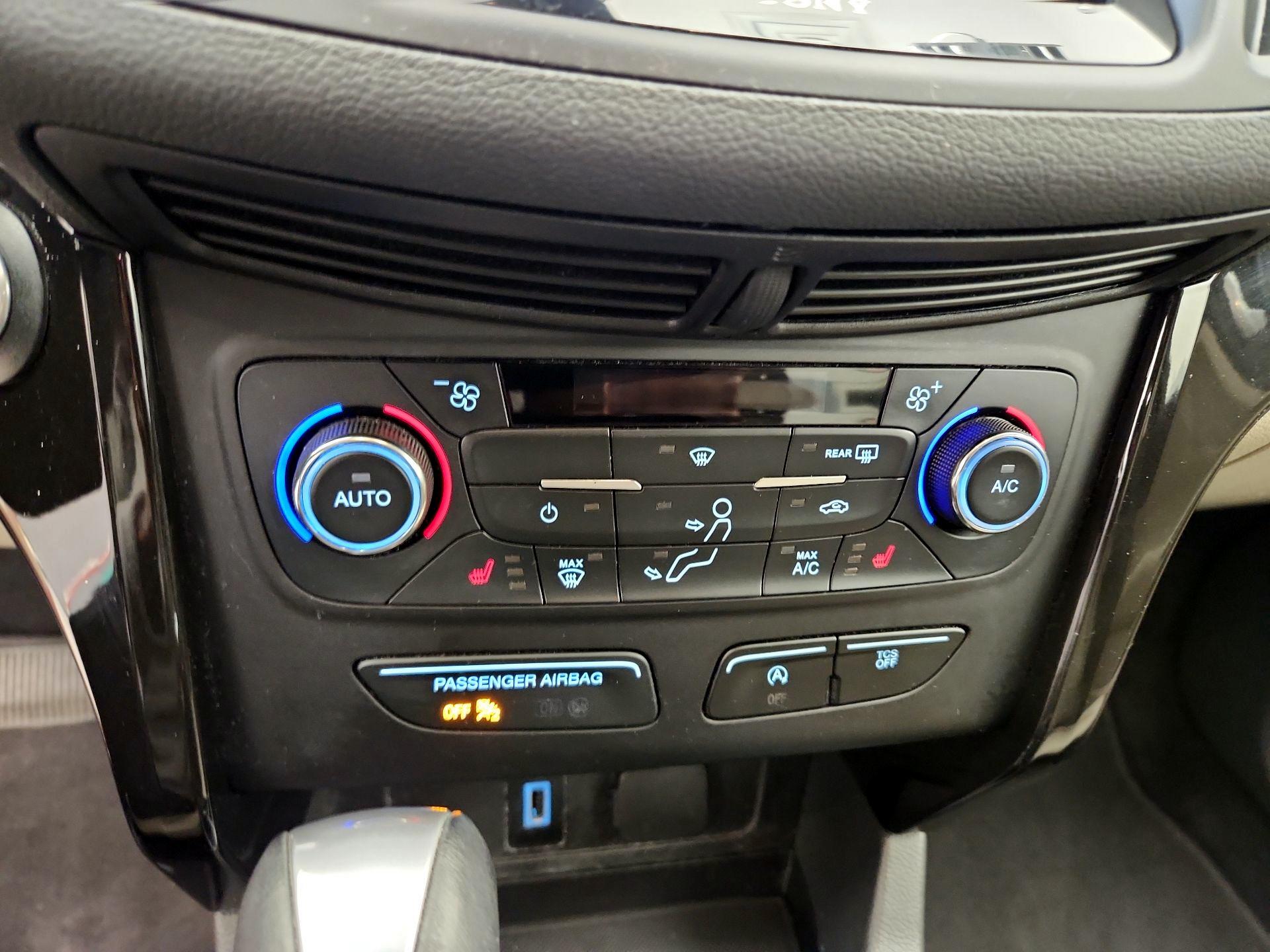 Thumbnail: 2017 Ford Escape - 17