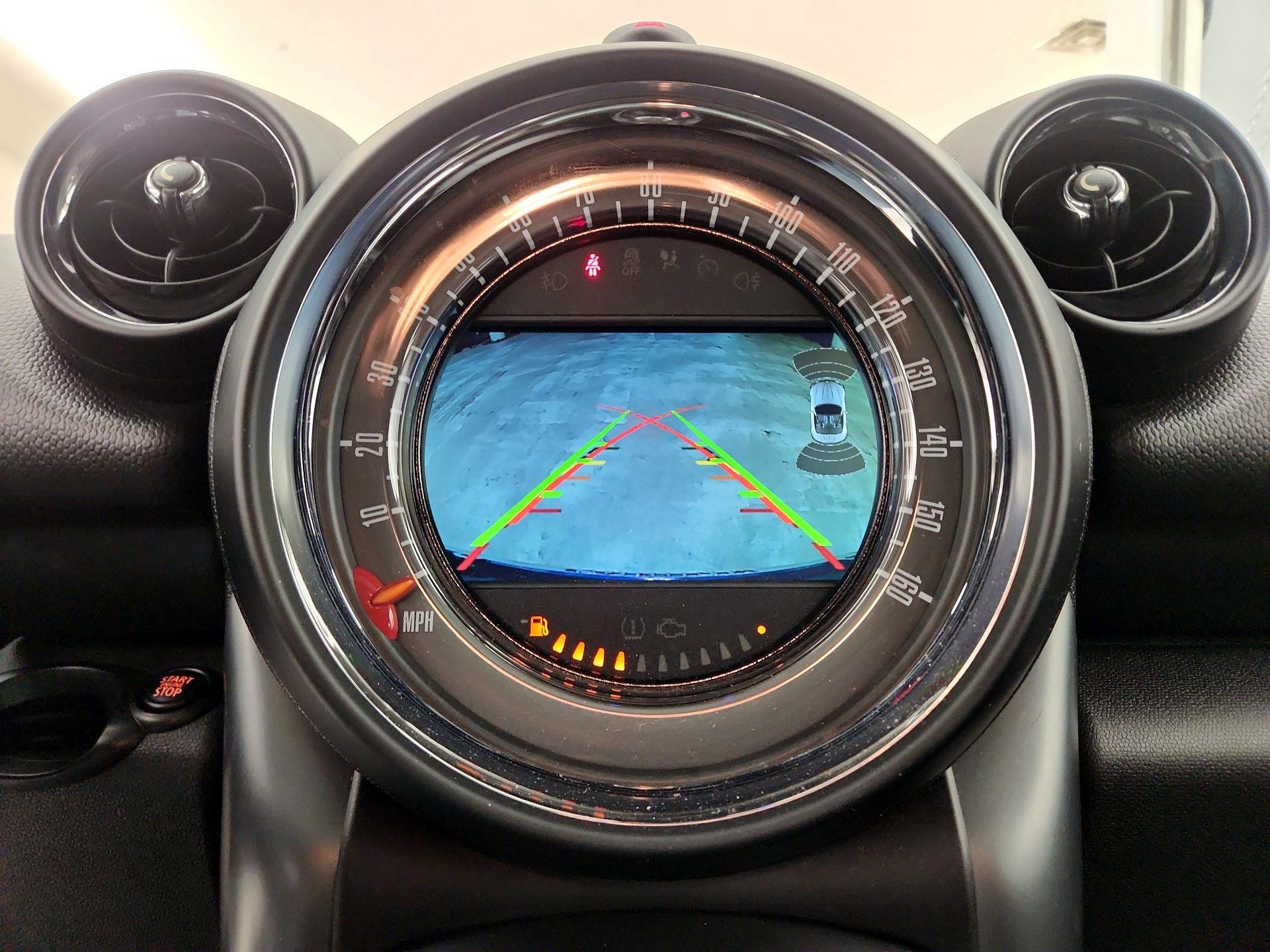 Thumbnail: 2016 MINI Cooper Countryman - 13