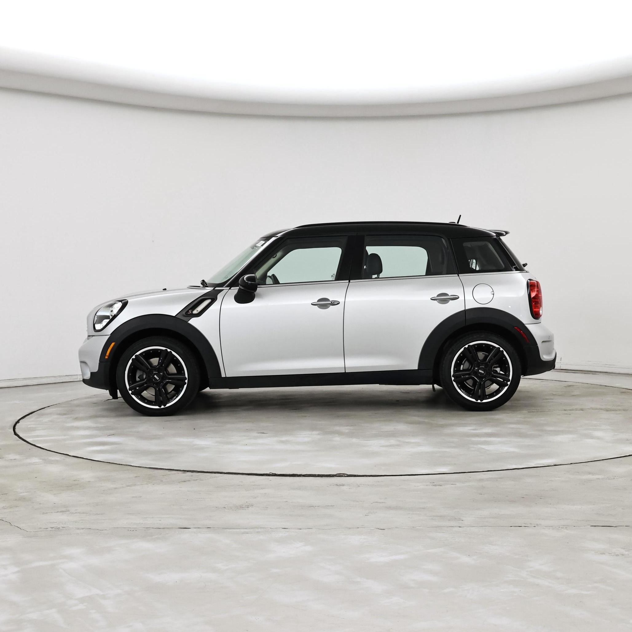 Thumbnail: 2016 MINI Cooper Countryman - 3